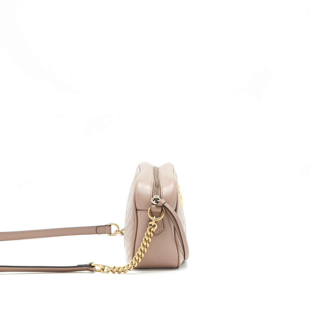 gucci-gg-marmont-small-matelasse-camera-bag-beige-ghw