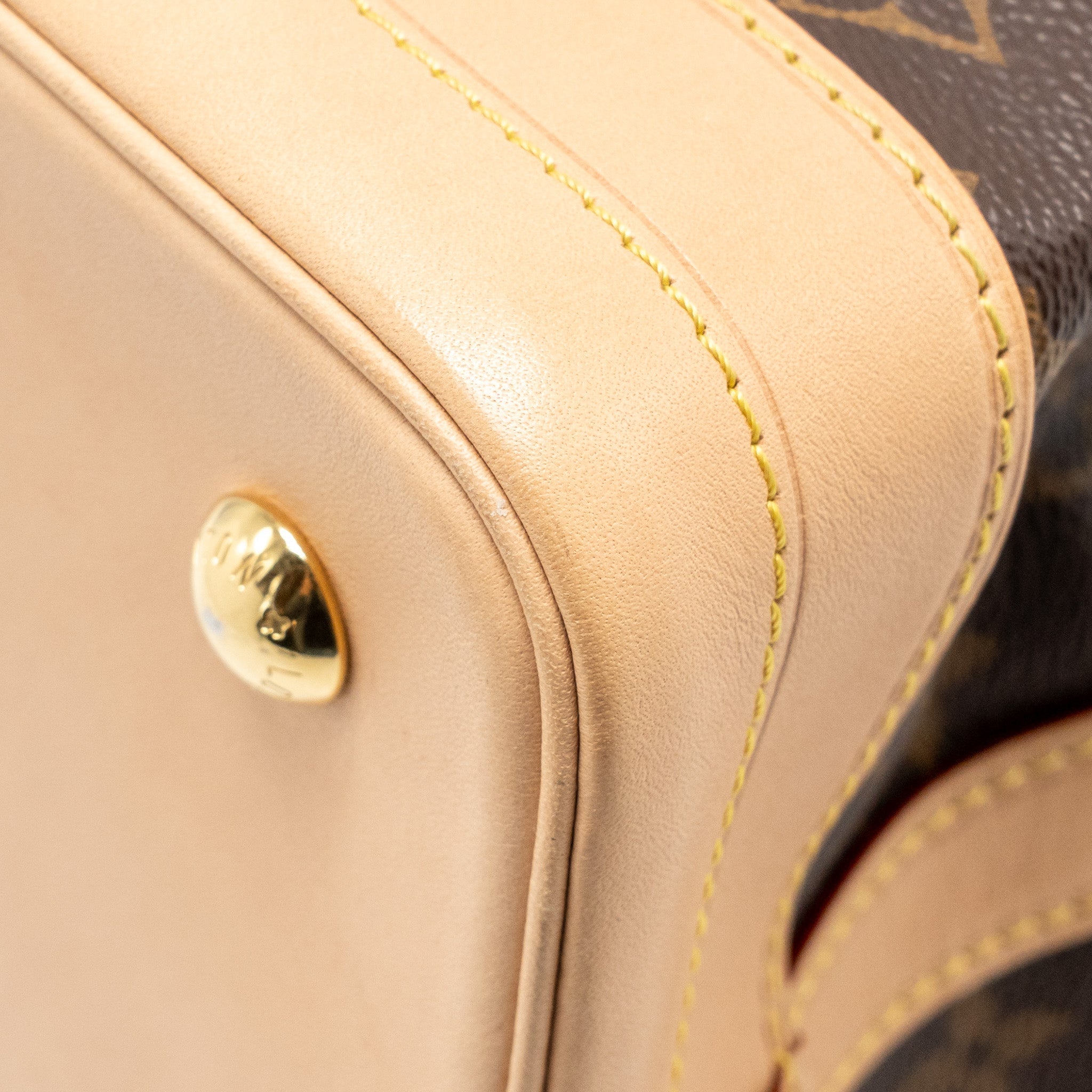 louis-vuitton-noe-bag-monogram-canvas-ghws
