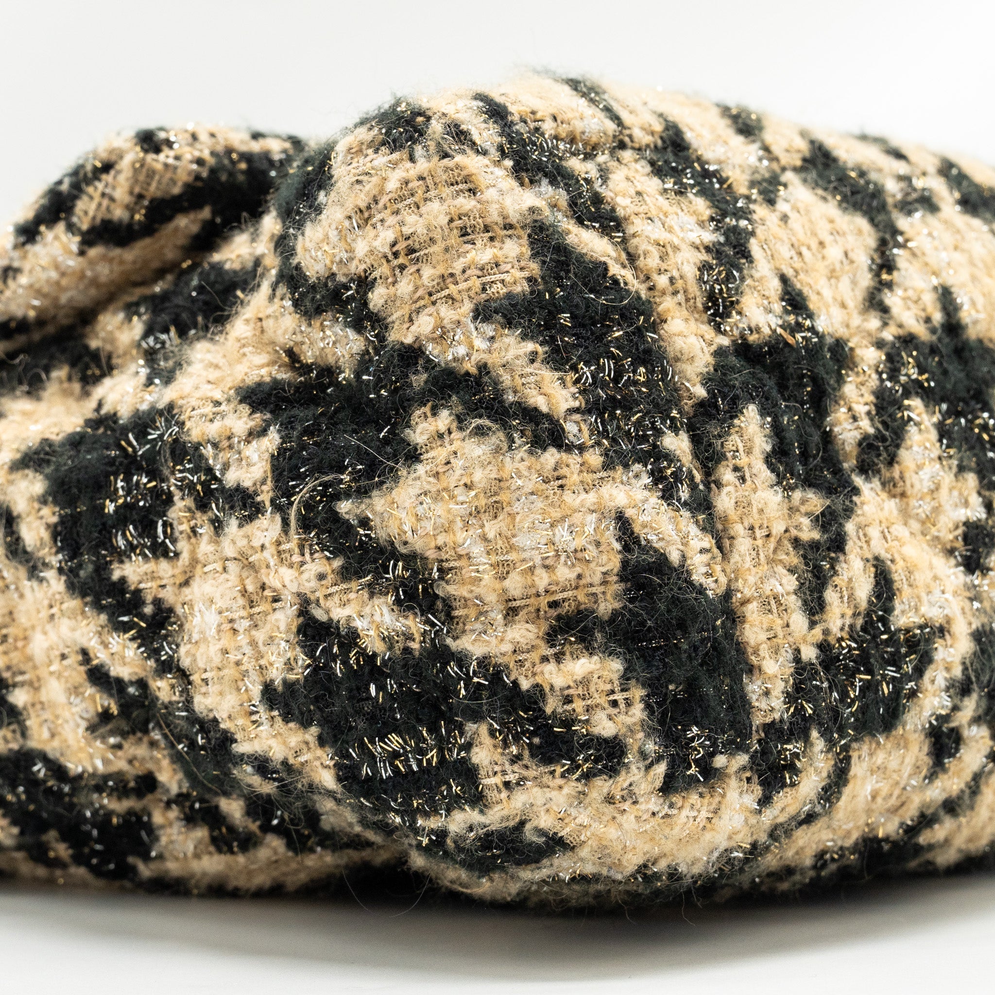 chanel-maxi-19-bag-tweed-beige-black-multicolour-hardware-copy
