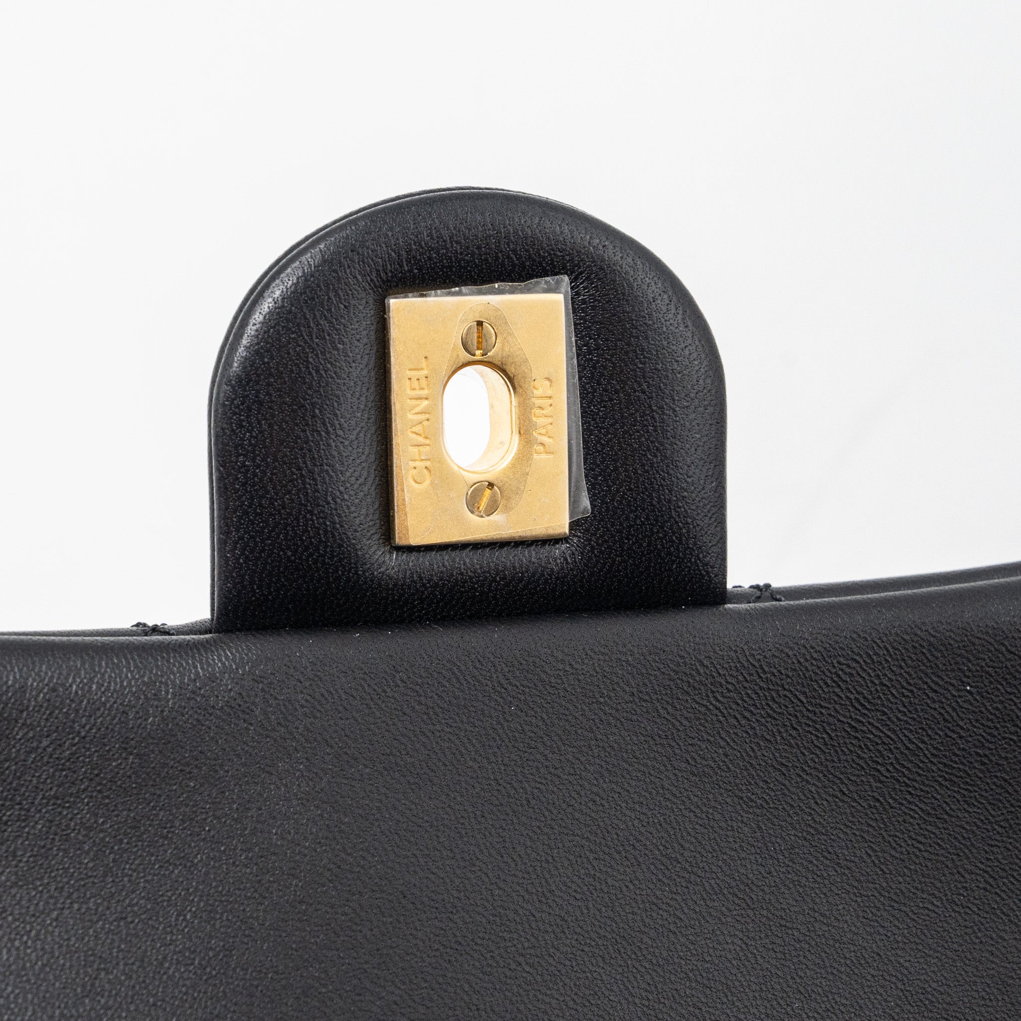 chanel-pearl-crush-mini-rectangular-lambskin-black-brushed-ghwmicrochip
