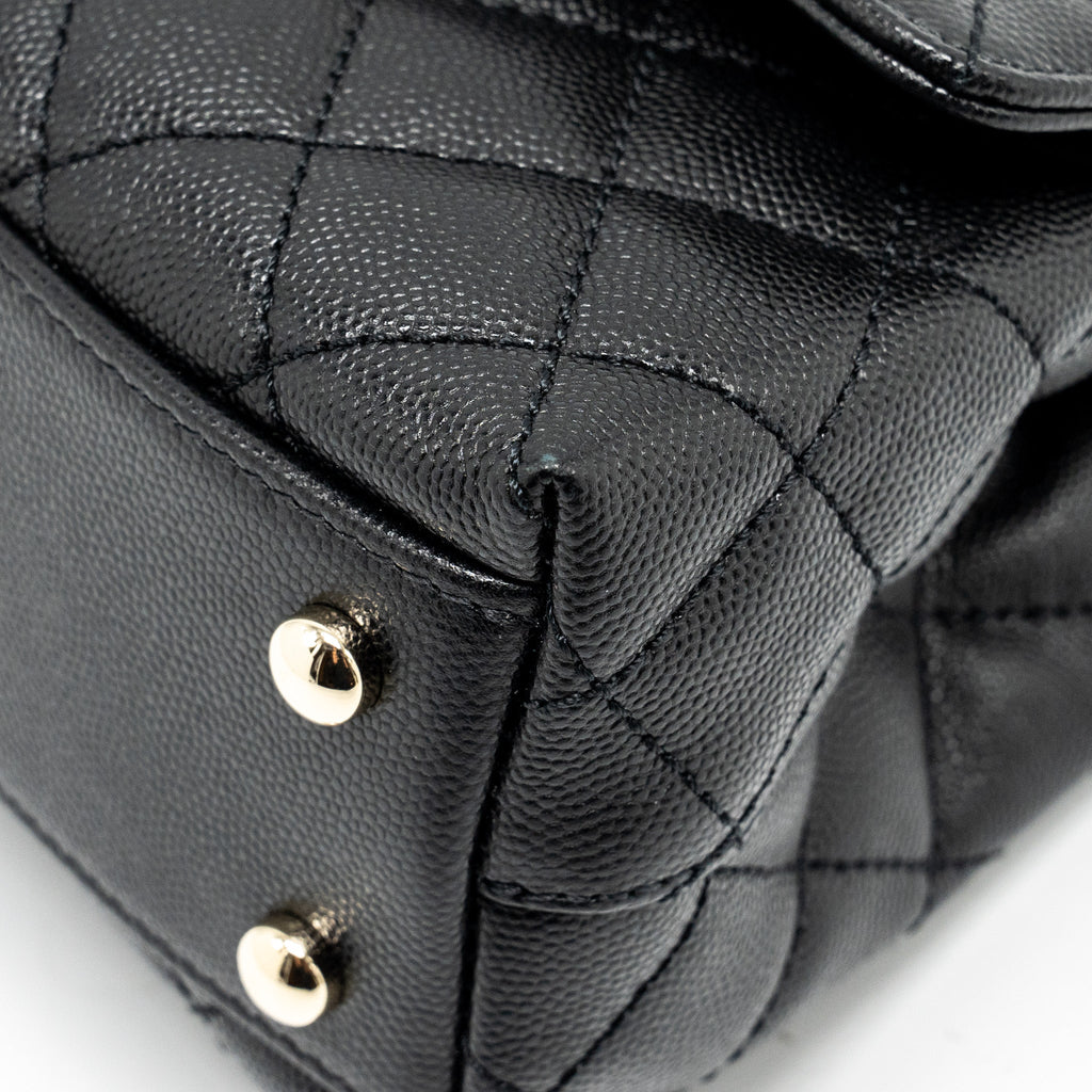 chanel-small-coco-handle-caviar-black-lghw-microchip-15