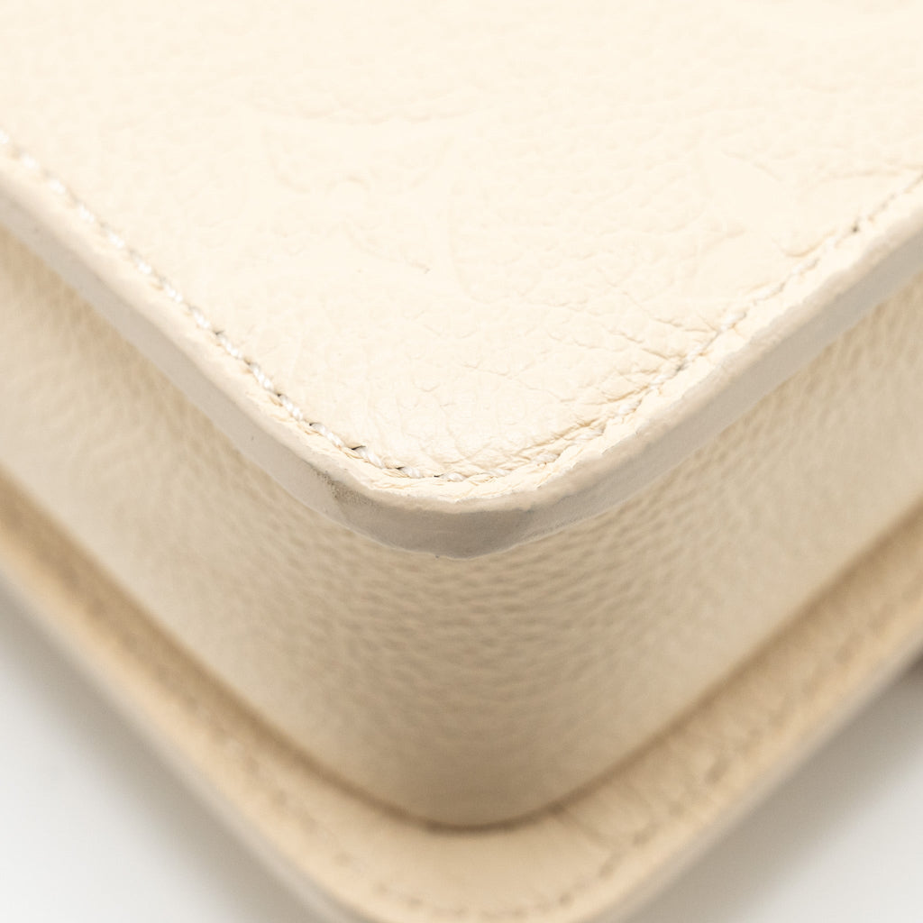 louis-vuitton-wallet-on-chain-metis-monogram-empreinte-cream-ghw