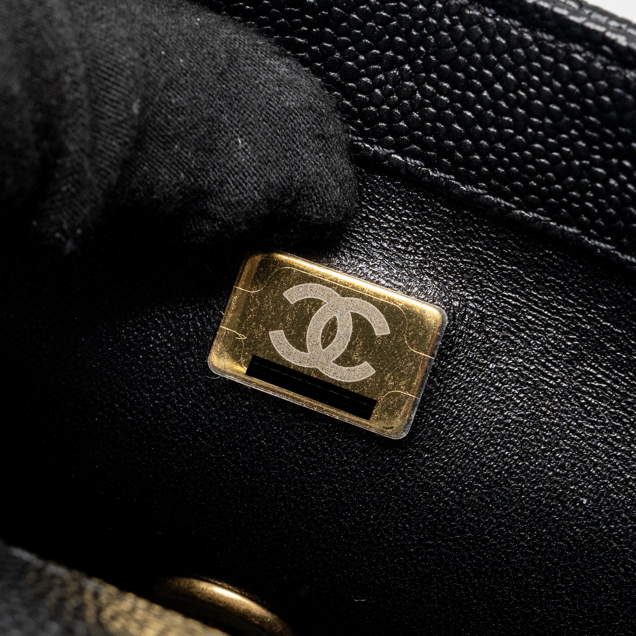 chanel-23p-mini-coco-love-flap-bag-caviar-black-ghw-microchip-2