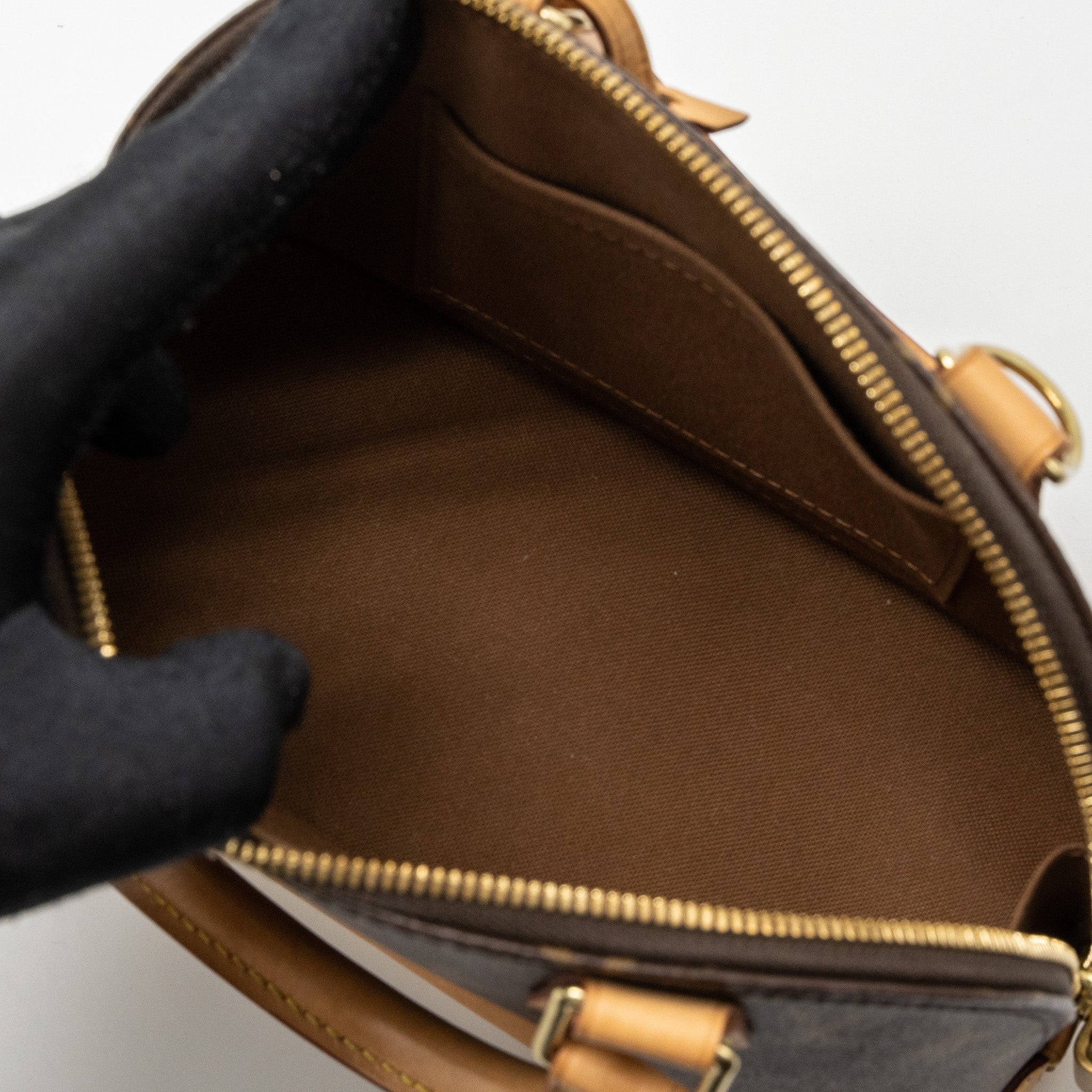 louis-vuitton-alma-bb-monogram-canvas-ghw-new-verison