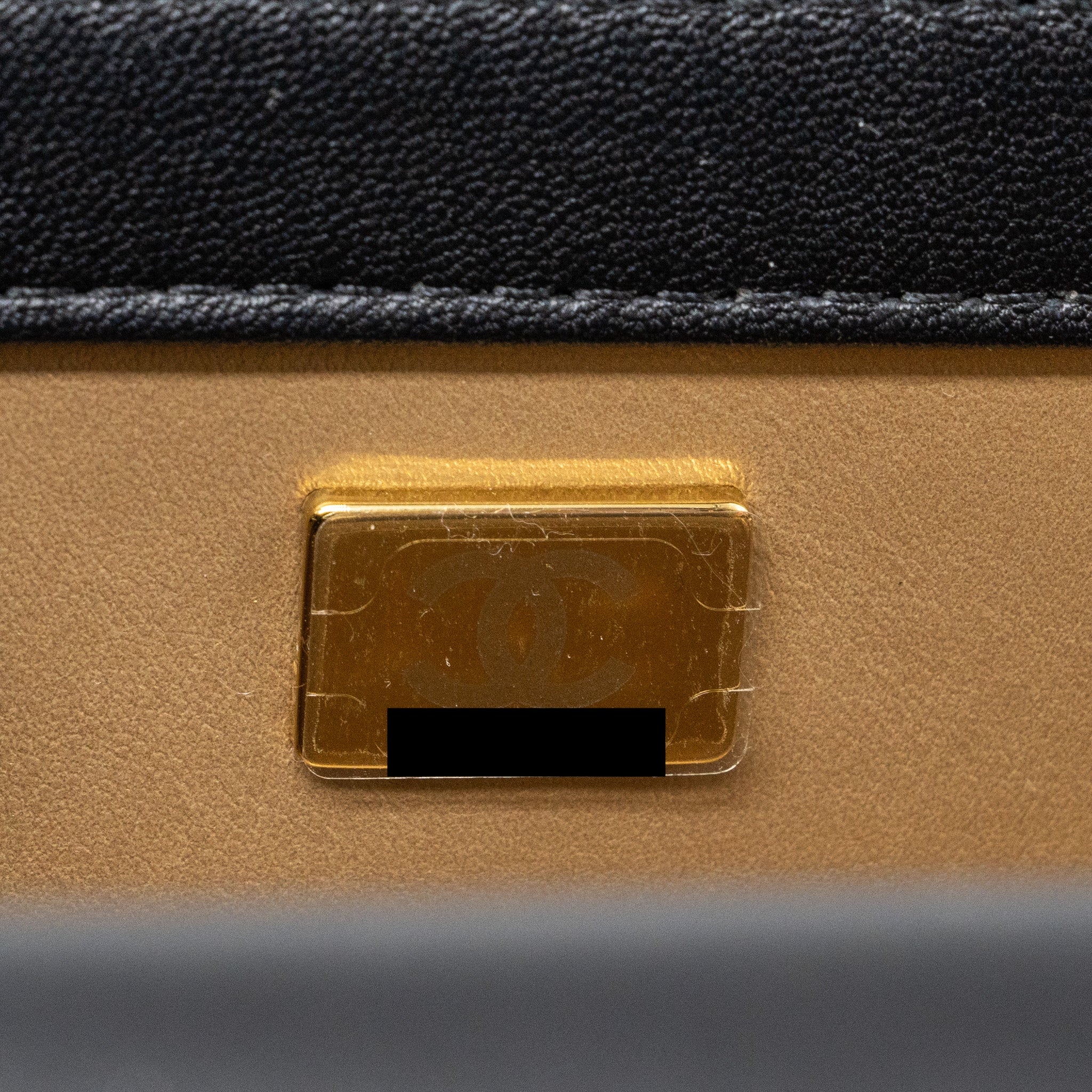 chanel-pearl-crush-mini-rectangular-lambskin-black-brushed-ghwmicrochip