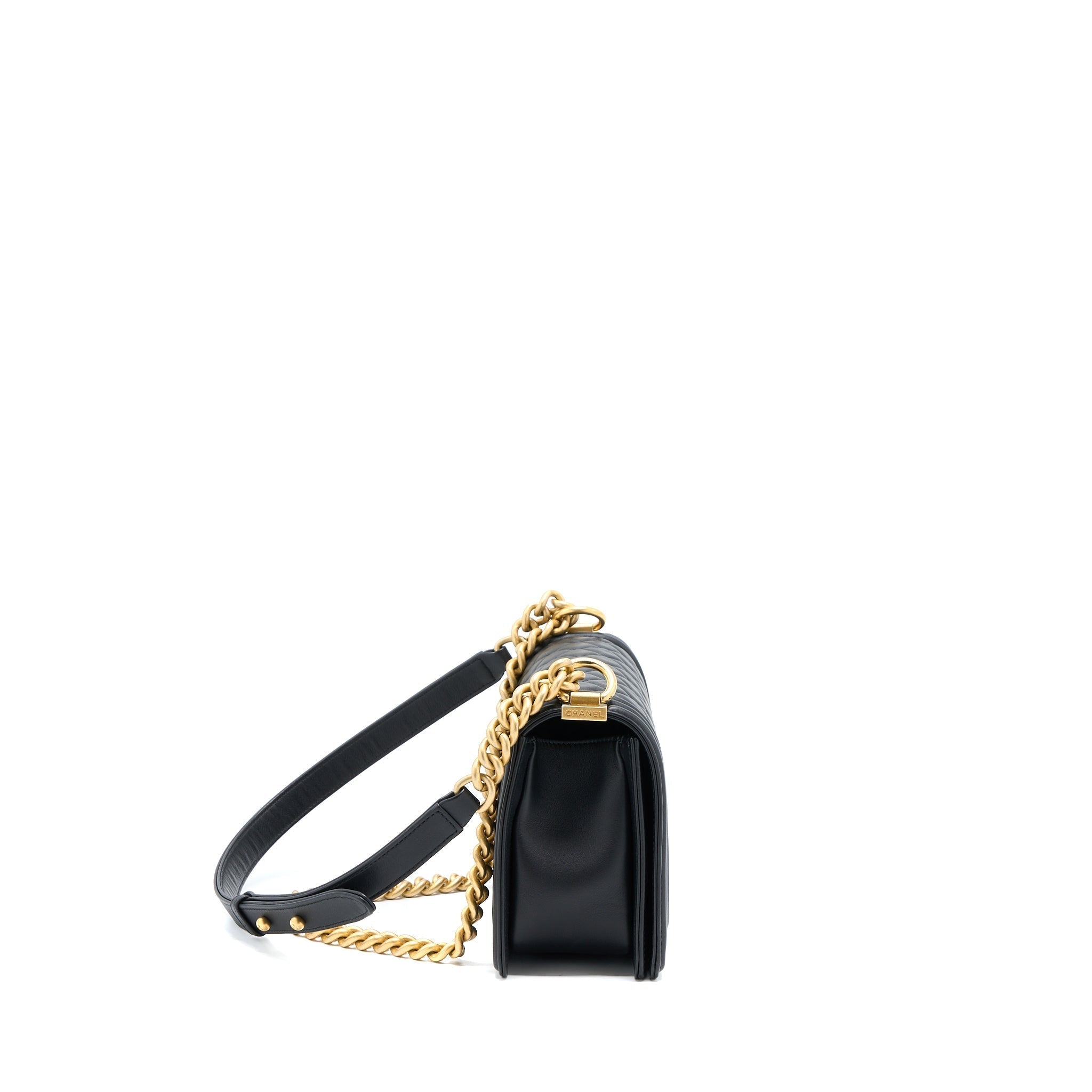chanel-medium-boy-bag-lambskin-black-brushed-ghw