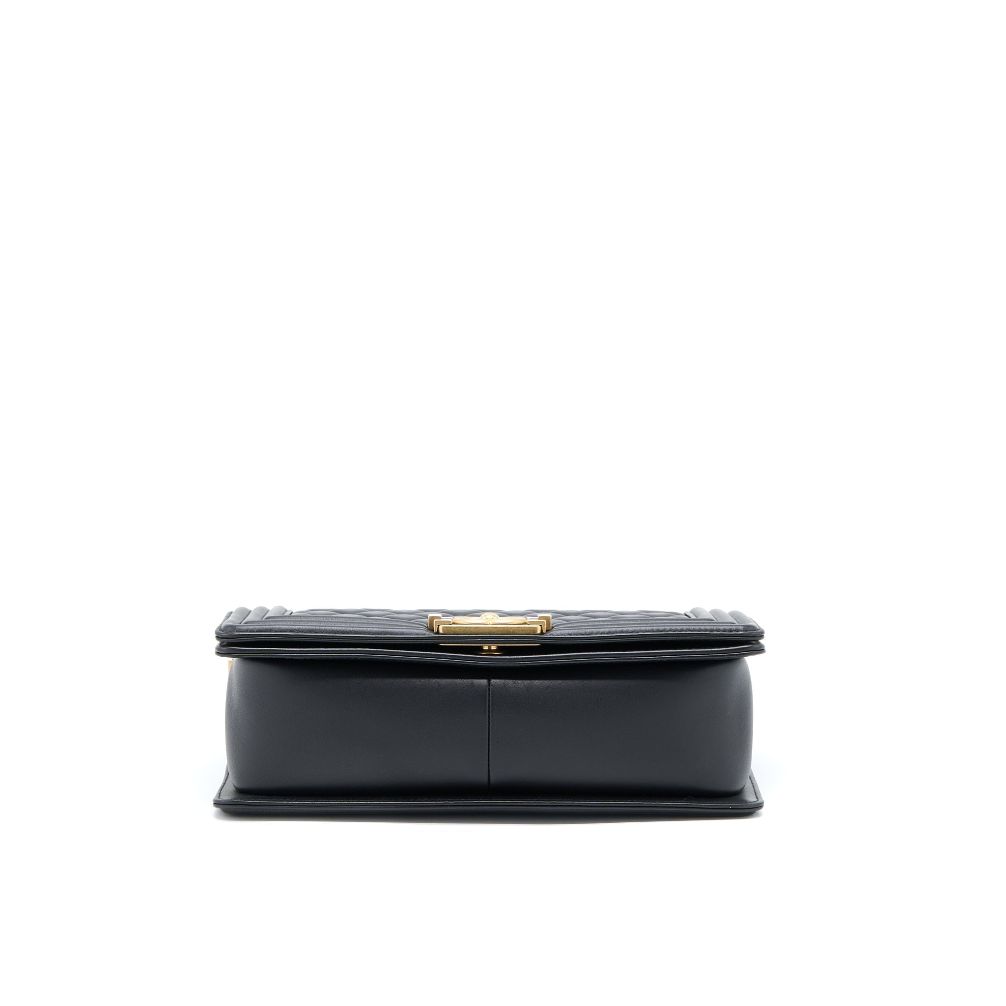 chanel-medium-boy-bag-lambskin-black-brushed-ghw