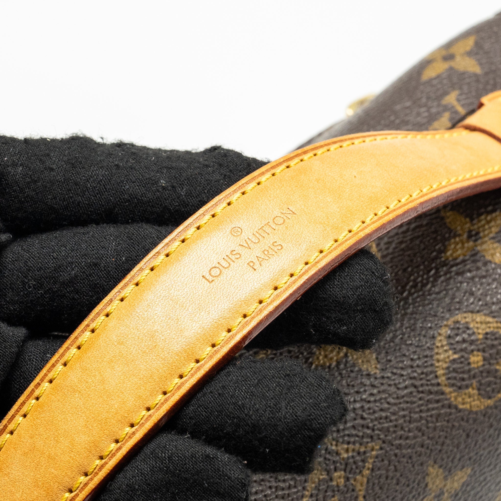 louis-vuitton-pochette-metis-monogram-canvas-ghw-24