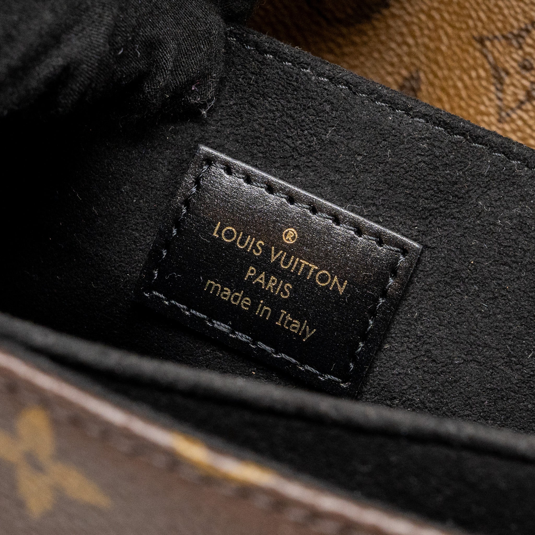 louis-vuitton-pochette-metis-monogram-reverse-canvas-ghw-7