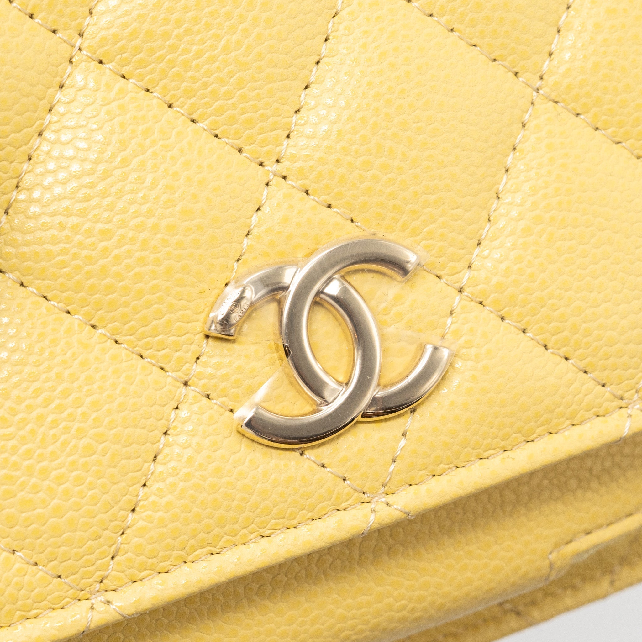 chanel-mini-business-affinity-wallet-on-chain-caviar-yellow-lghw-microchip