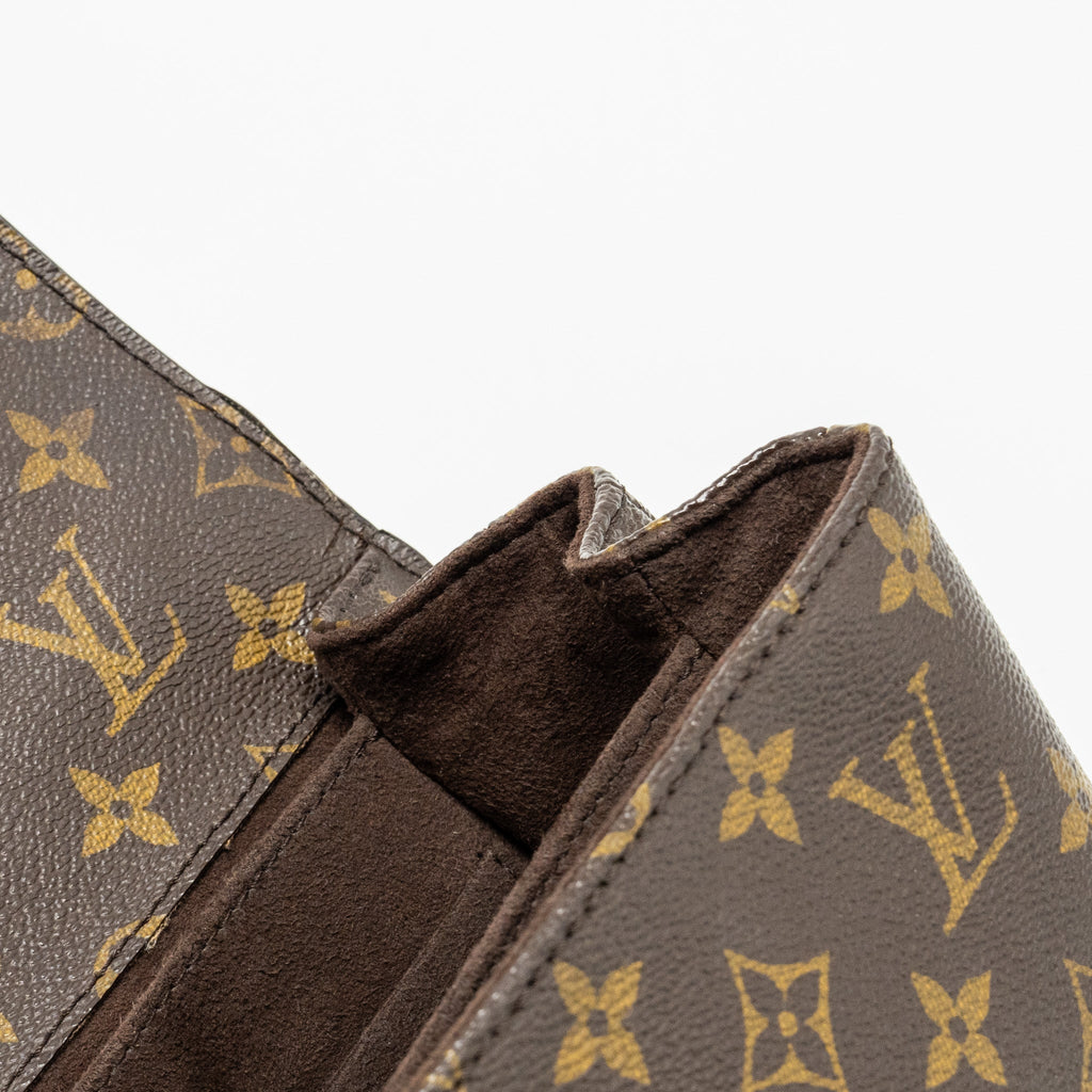 louis-vuitton-pochette-metis-monogram-canvas-ghw-24