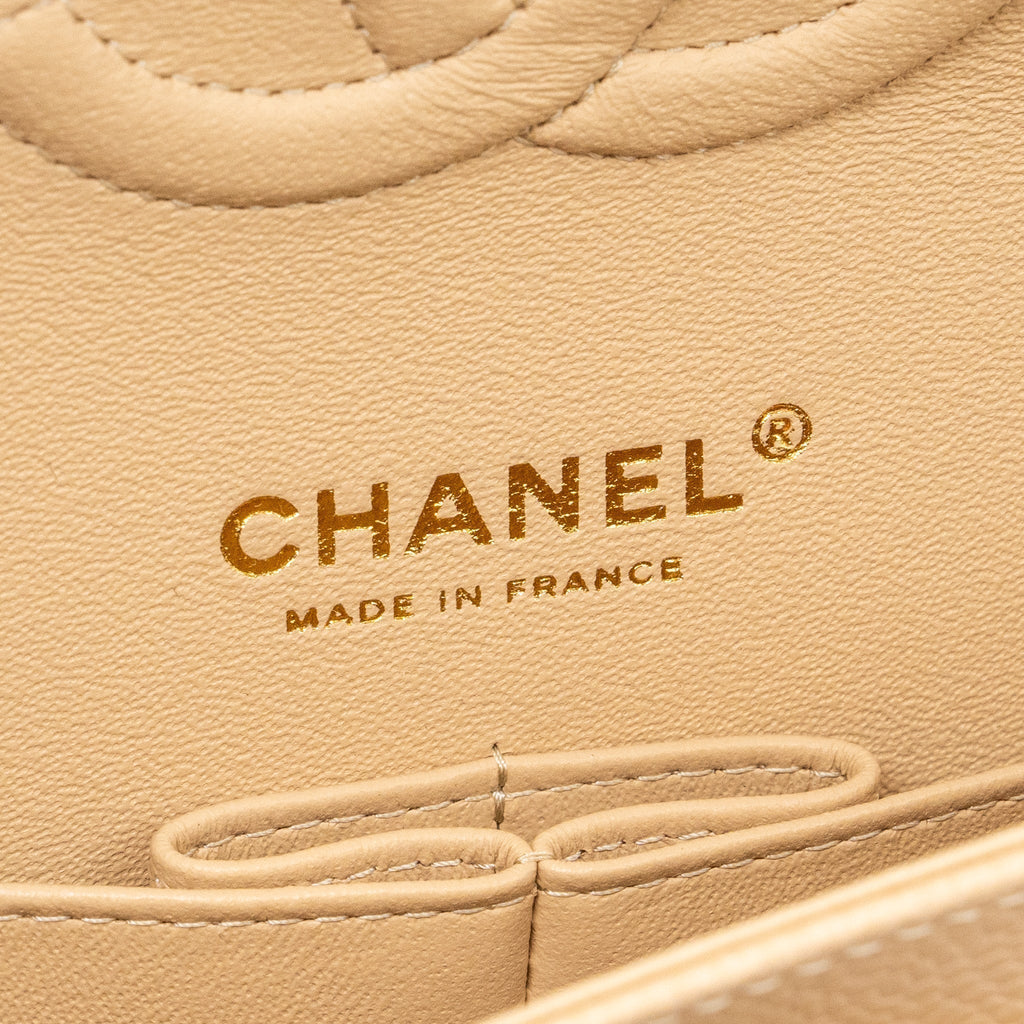 copy-of-chanel-medium-classic-double-flap-bag-caviar-beige-ghw-microchip-1