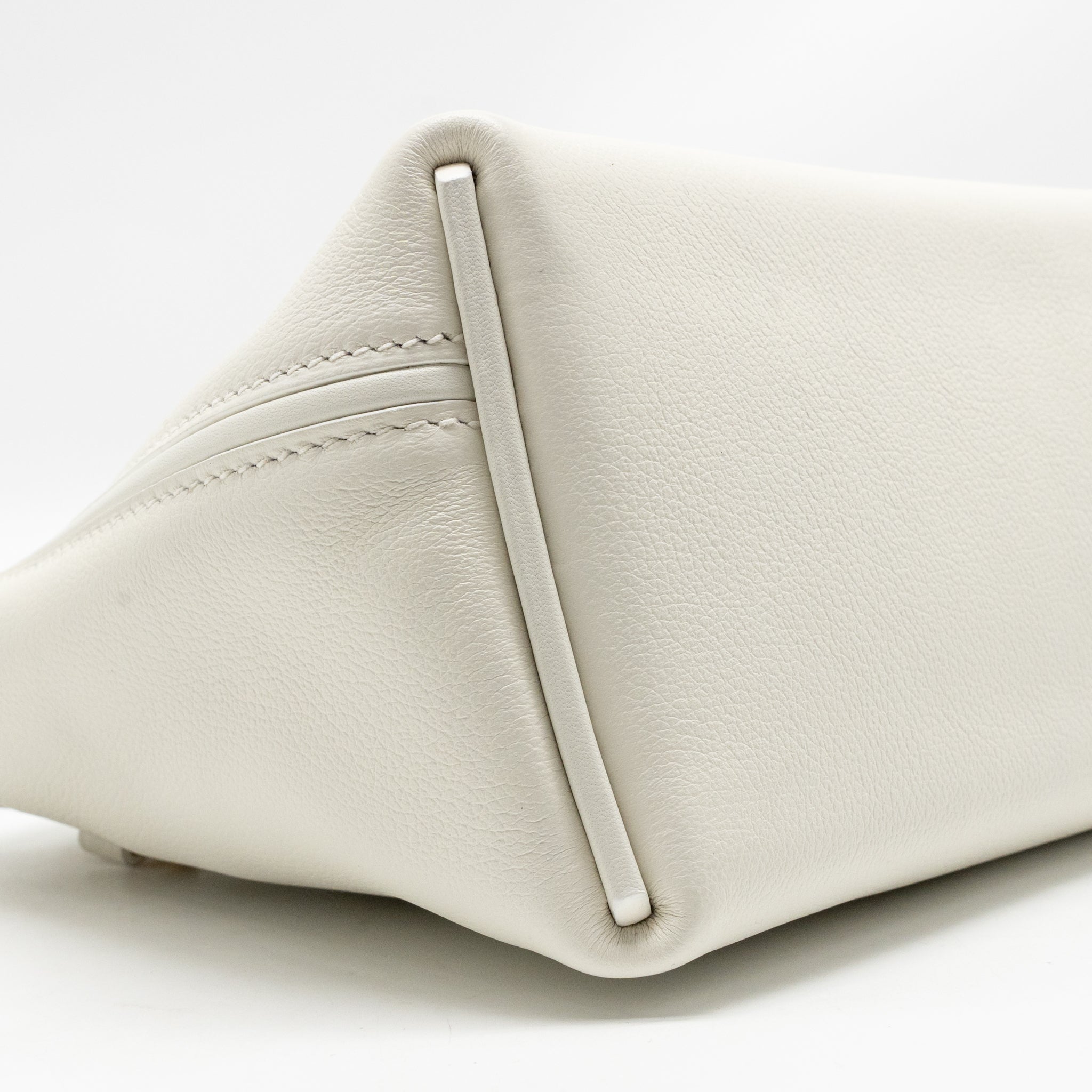 hermes-mini-24-24-2424-21-bag-evercolor-swift-blanc-ghw-stamp-z