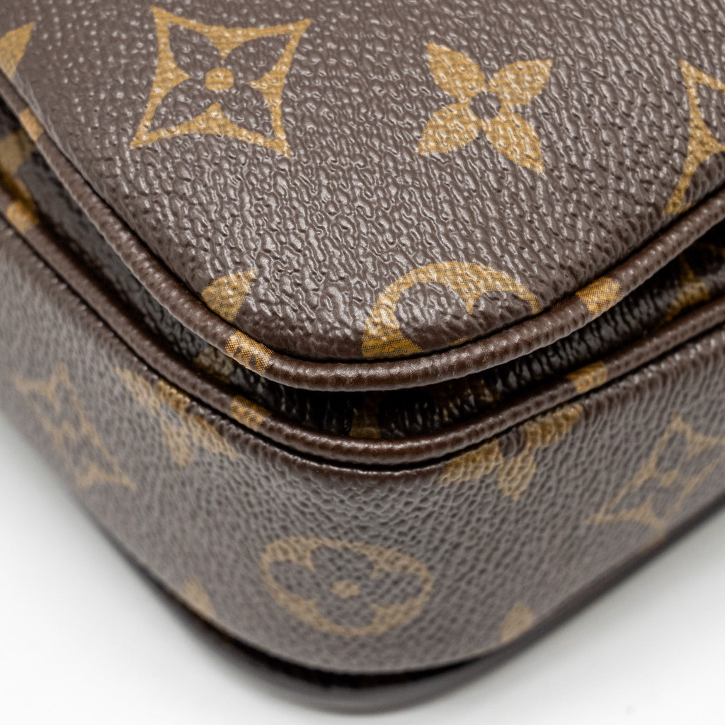 louis-vuitton-pochette-metis-monogram-canvas-ghw-26