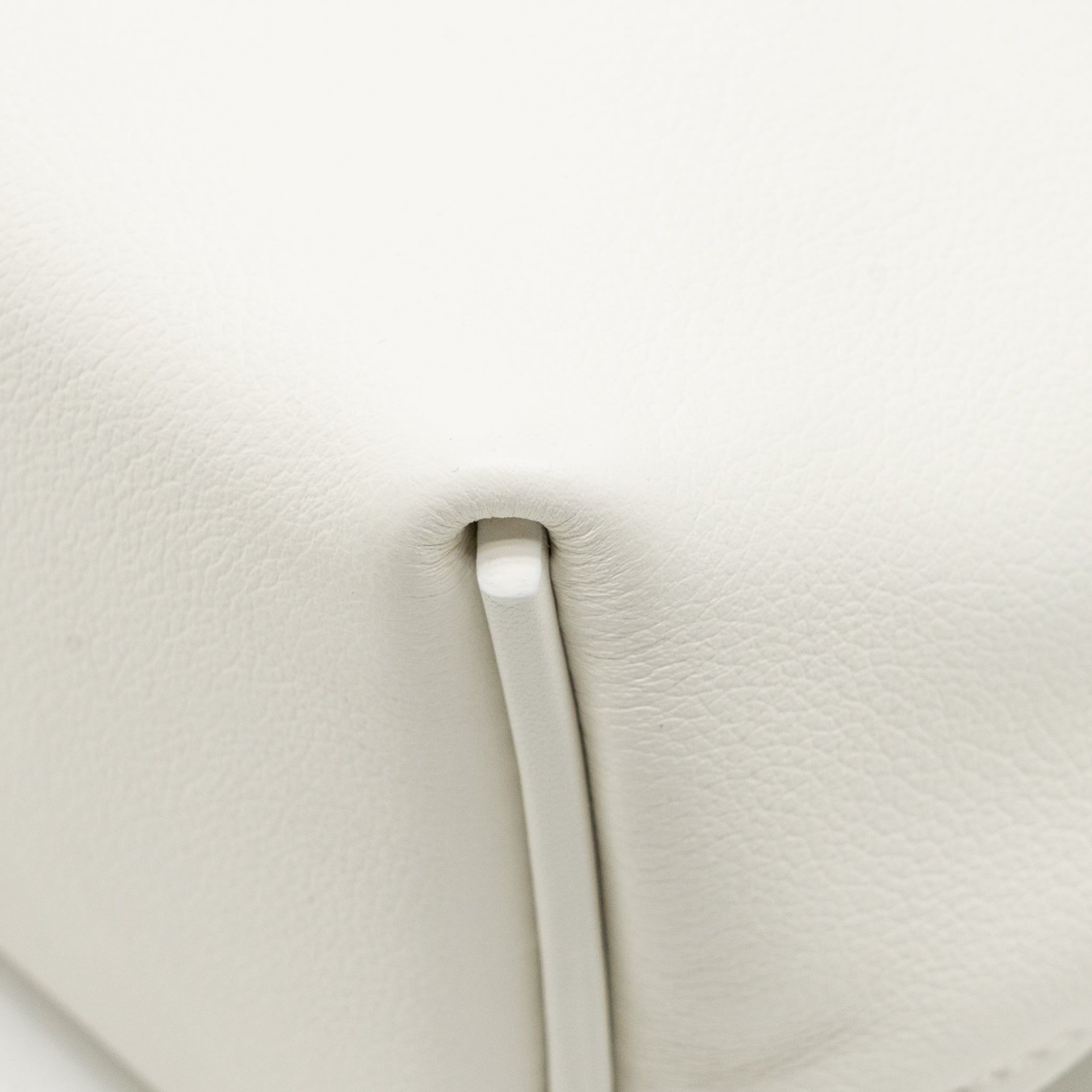 hermes-mini-24-24-2424-21-bag-evercolor-swift-blanc-ghw-stamp-z