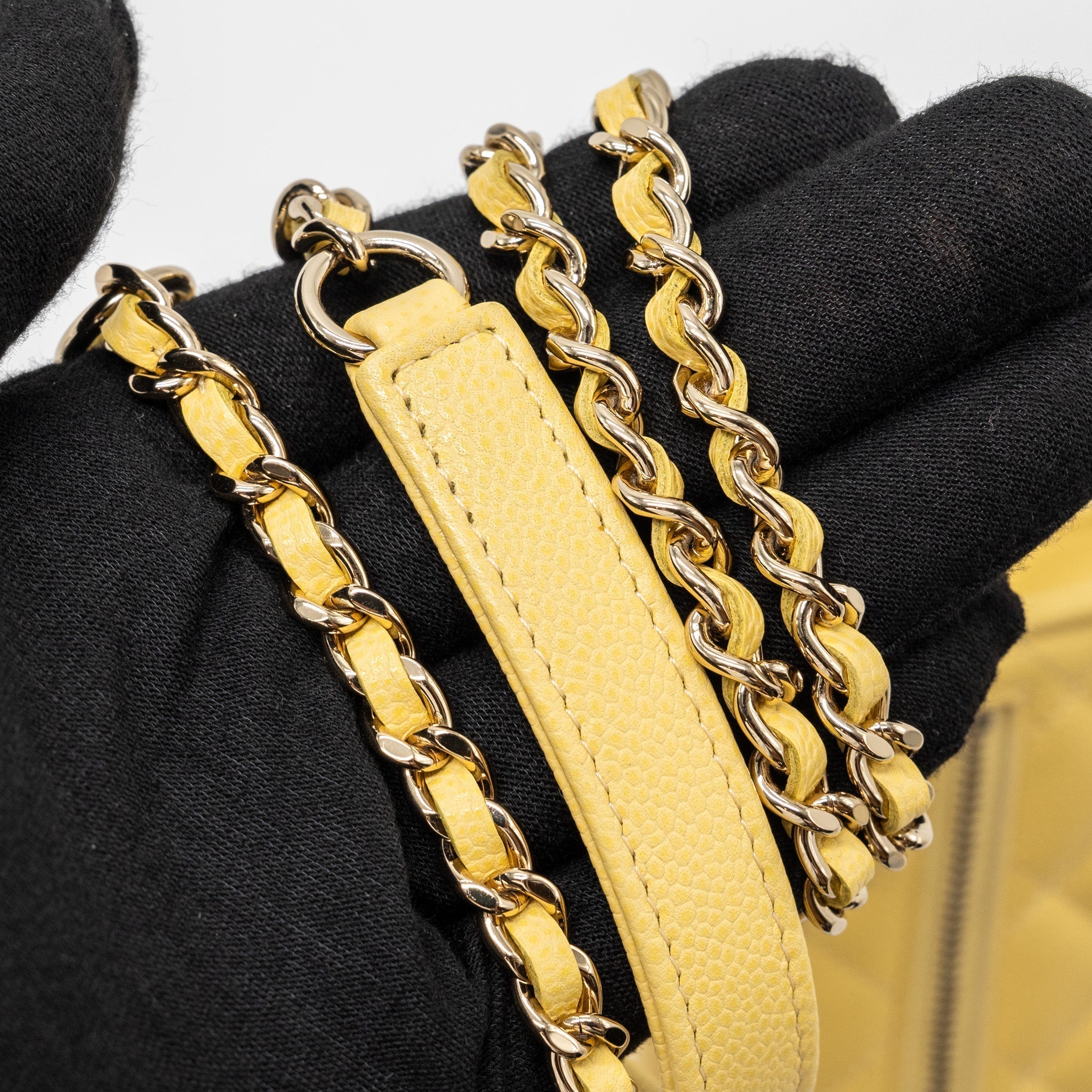 chanel-mini-business-affinity-wallet-on-chain-caviar-yellow-lghw-microchip