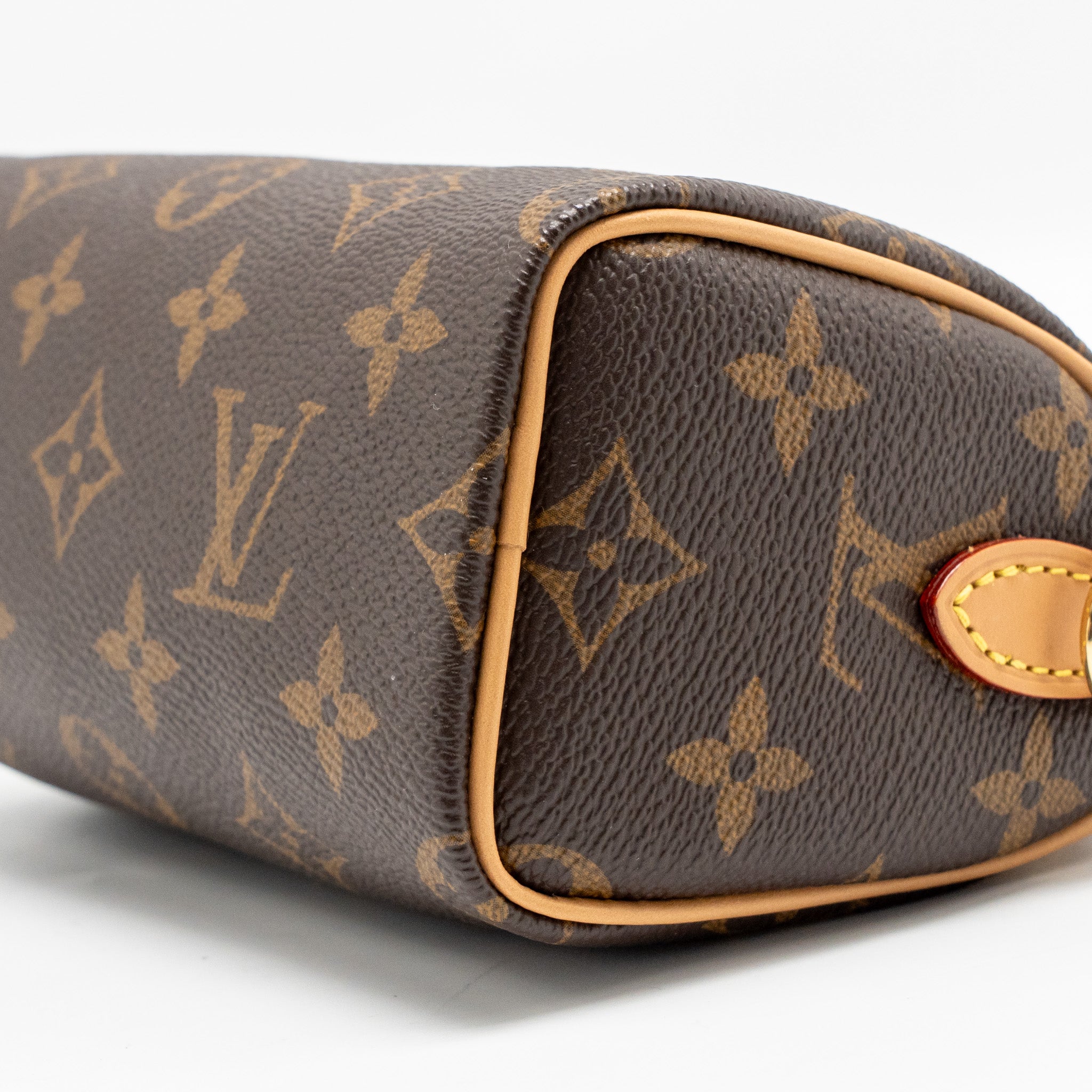 lv-monogram-3