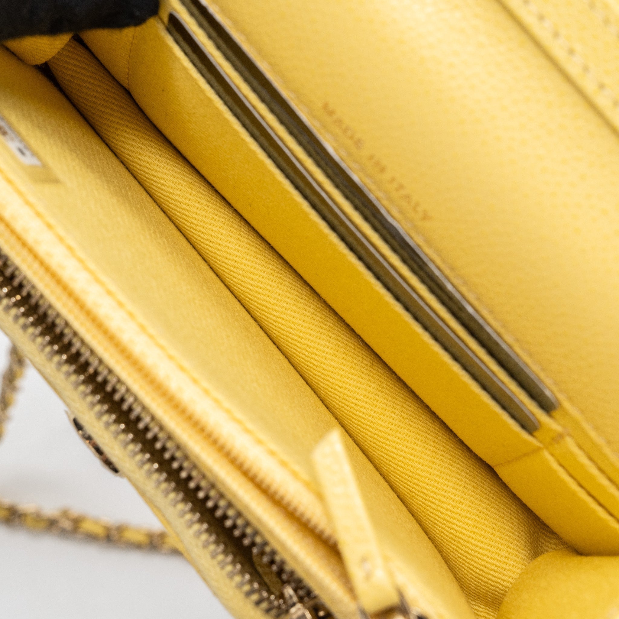 chanel-mini-business-affinity-wallet-on-chain-caviar-yellow-lghw-microchip