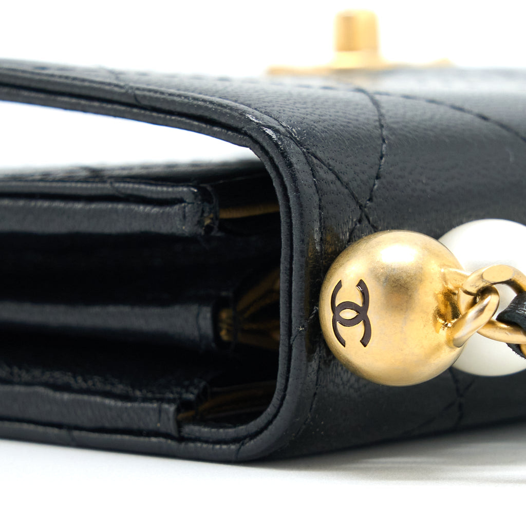 chanel-pearl-flap-wallet-on-chain-pearl-lambskin-black-ghw