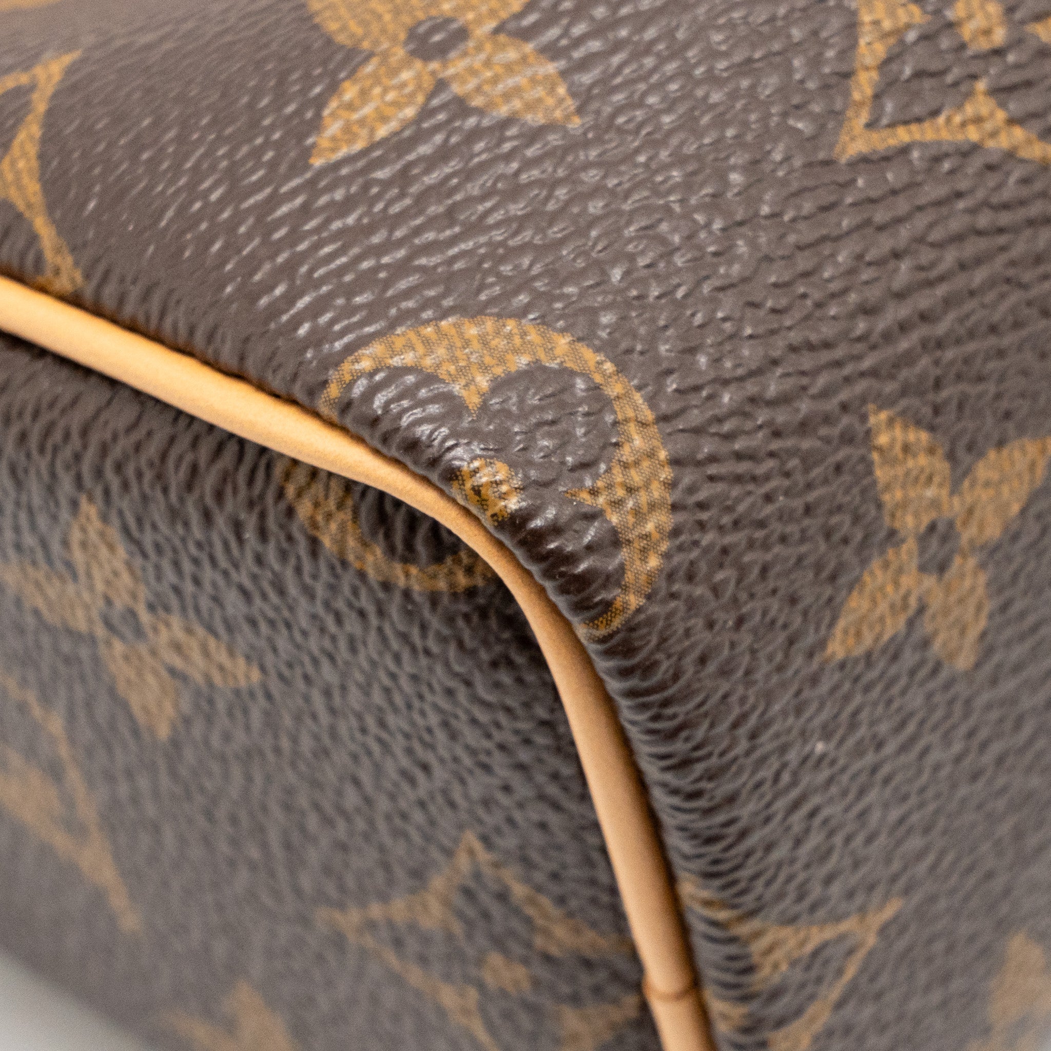 lv-monogram-3