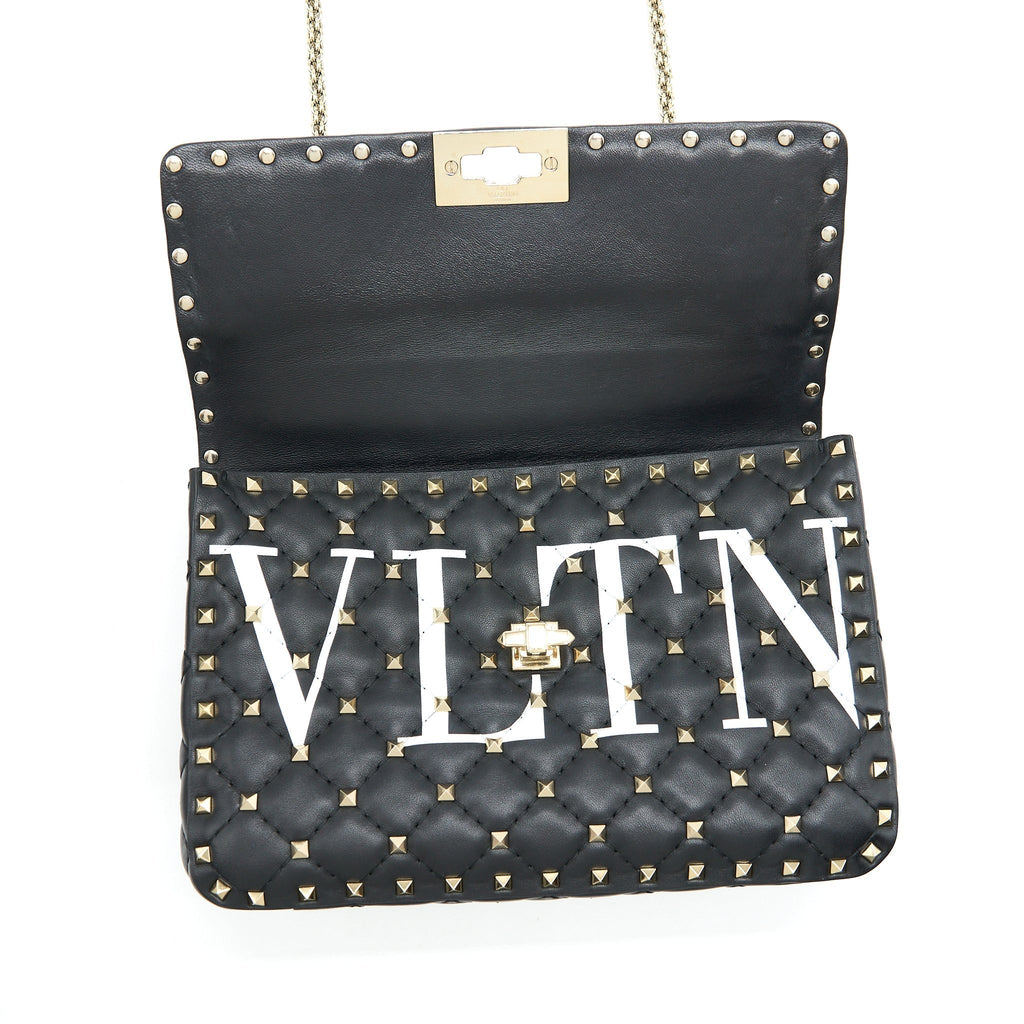 valentino-garavani-medium-rockstud-spike-shoulder-black-letter-print-lghw