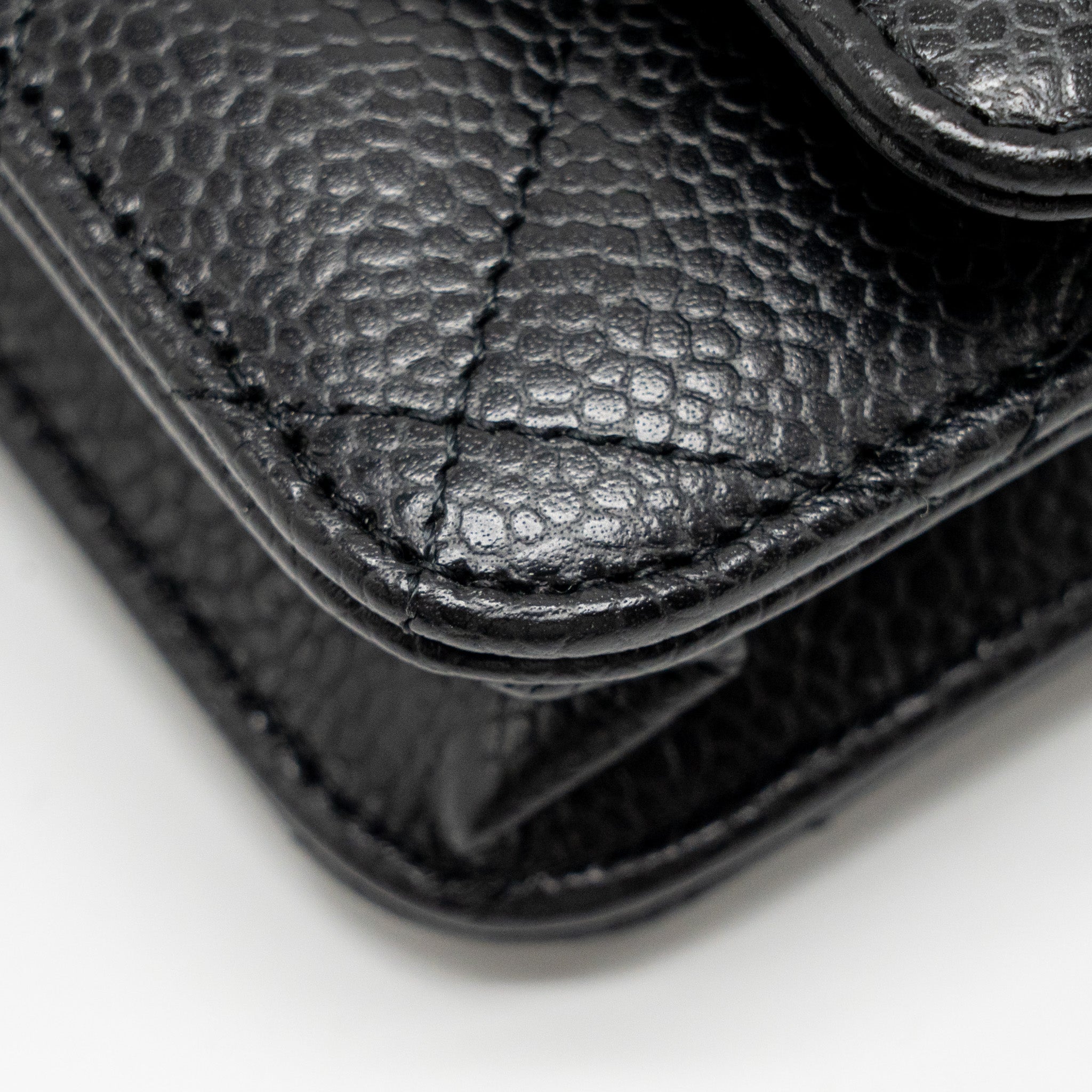 chanel-classic-wallet-on-chain-caviar-black-ghw-microchip-copy