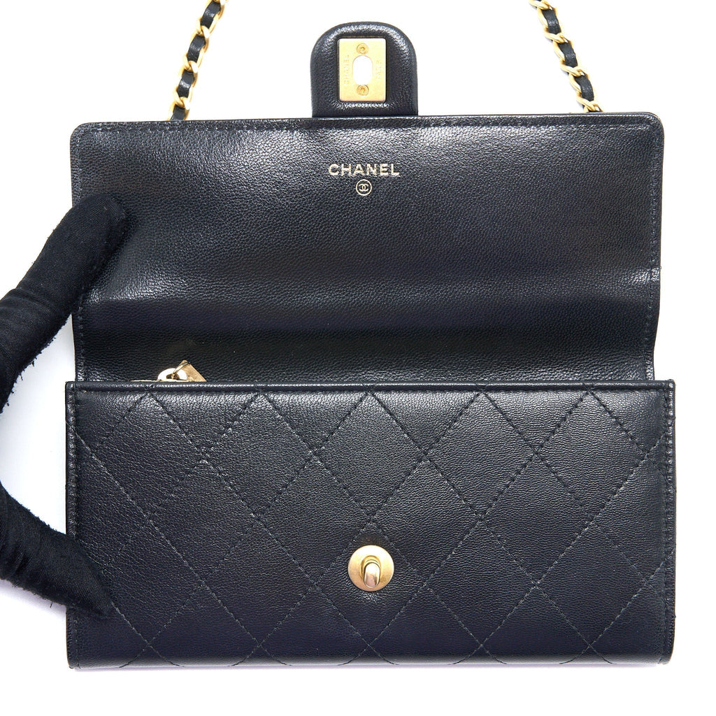 chanel-pearl-flap-wallet-on-chain-pearl-lambskin-black-ghw