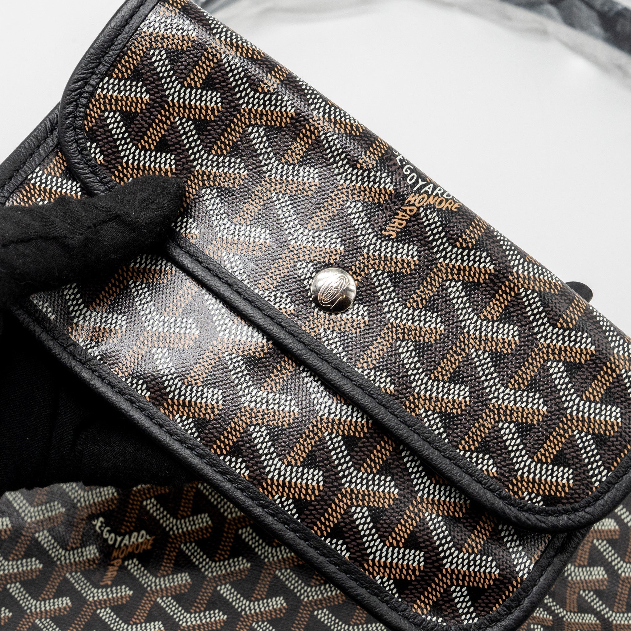 goyard-boheme-hobo-bag-goyardline-canvas-black-shw