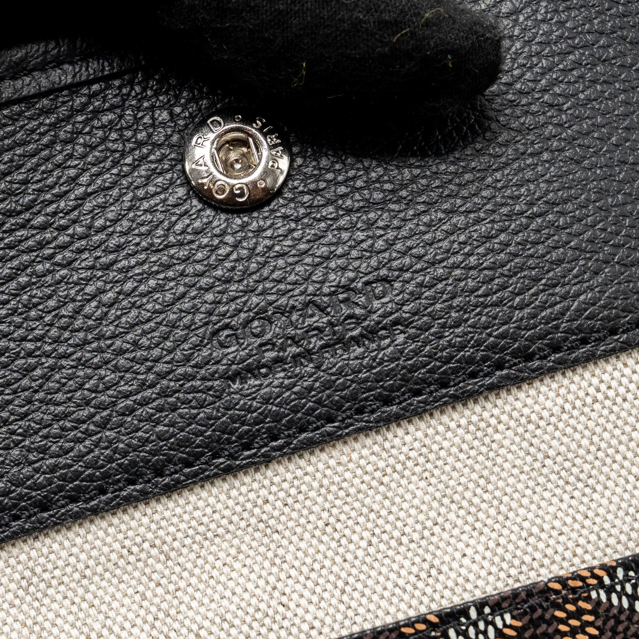 goyard-boheme-hobo-bag-goyardline-canvas-black-shw