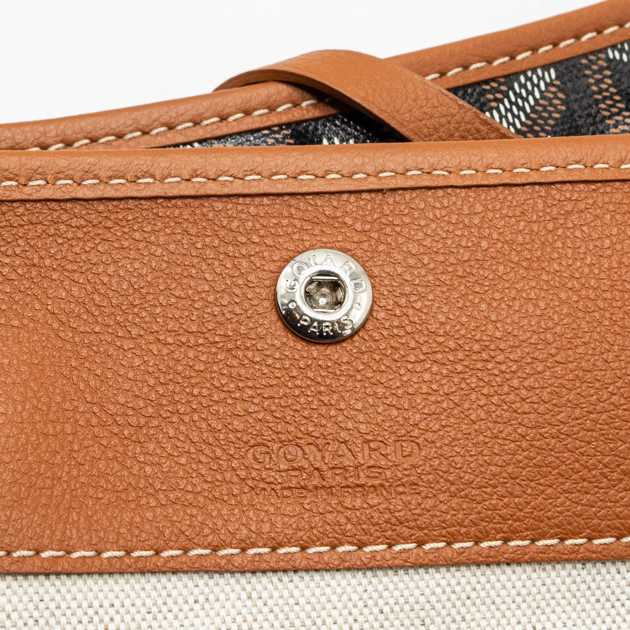 goyard-boheme-hobo-bag-canvas-calfskin-black-tan-shw-with-necessaire-bag-ecru