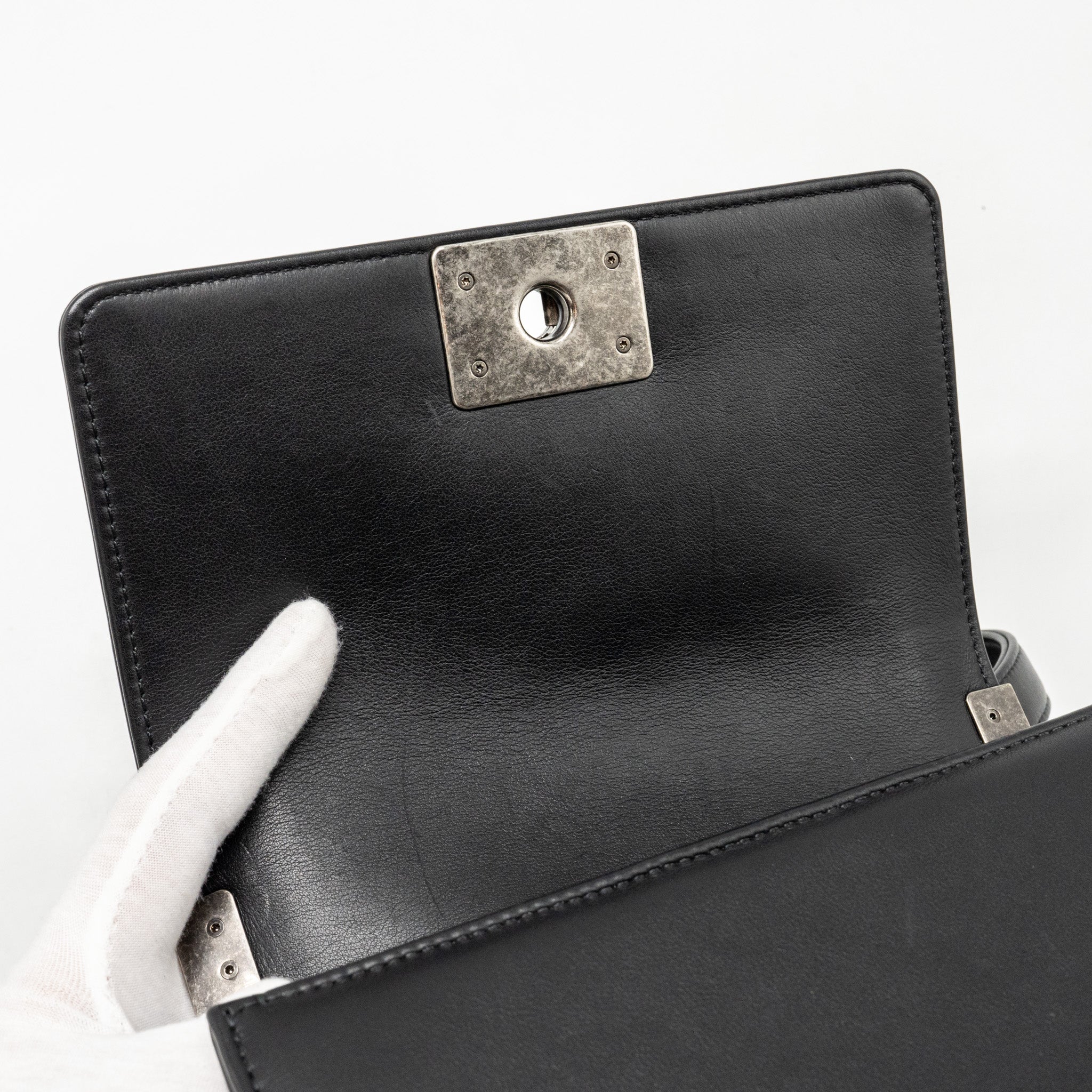 chanel-small-boy-bag-lambskin-black-ruthenium-shw