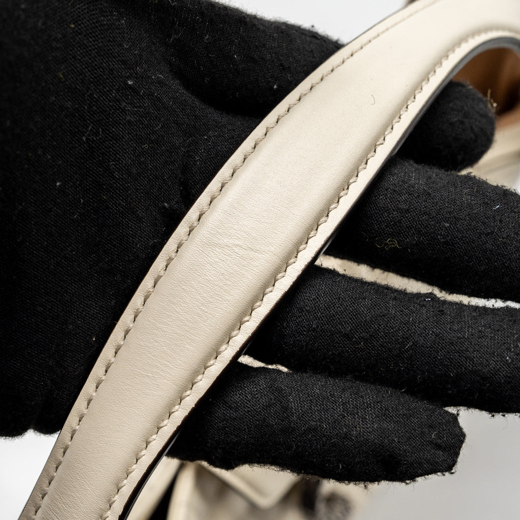 gucci-dionysus-hobo-shoulder-bag-calfskin-white-shw