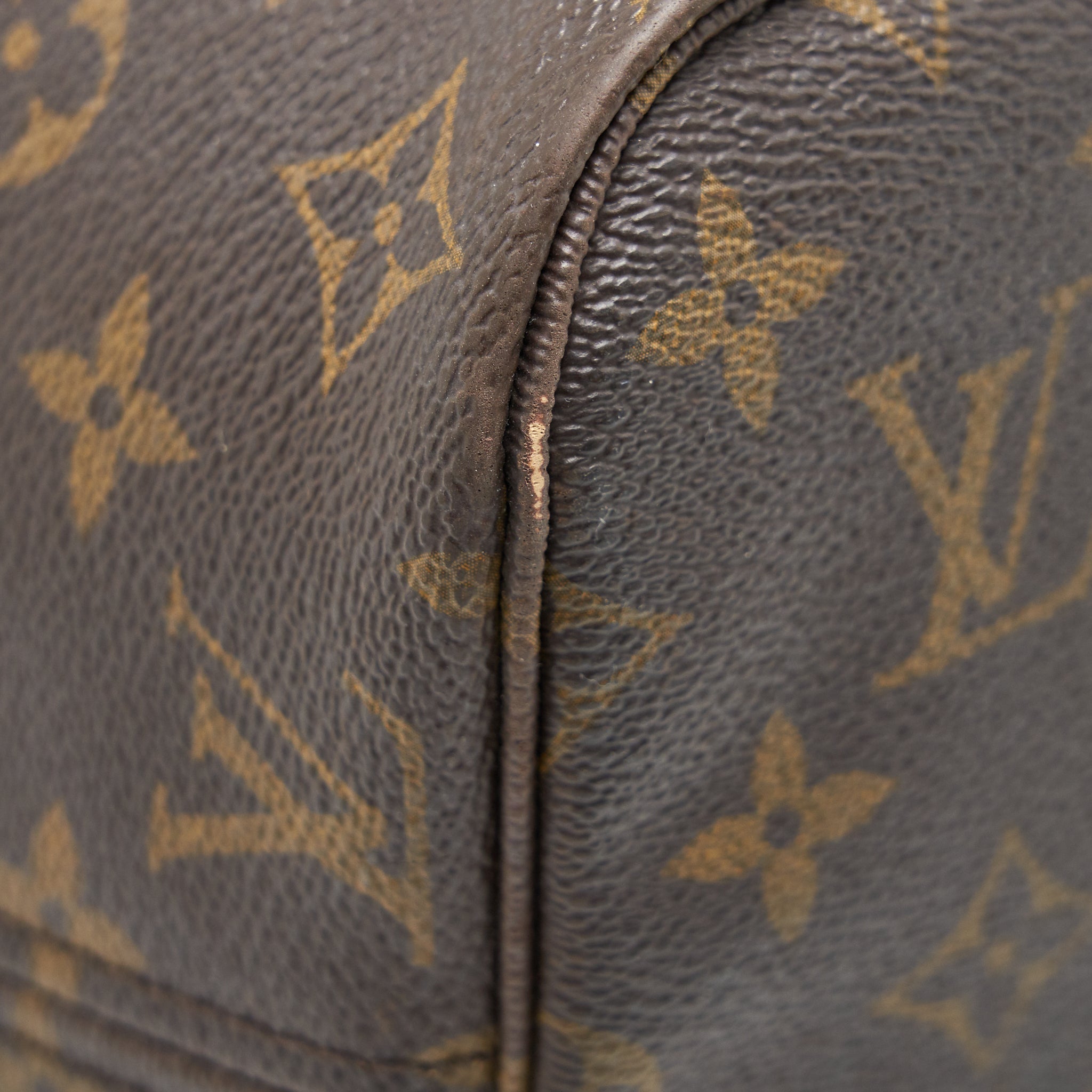 louis-vuitton-neverfull-mm-monogram-canvas