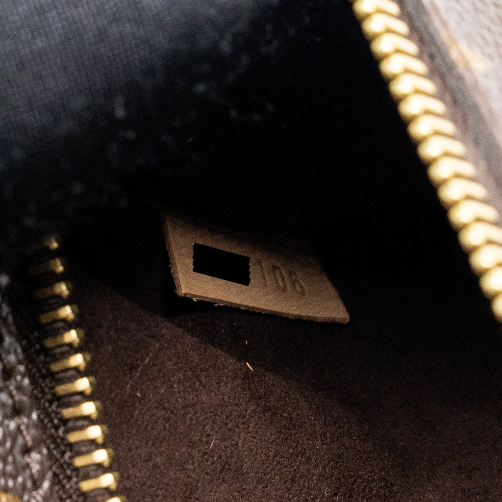 louis-vuitton-pochette-metis-monogram-canvas-ghw-16