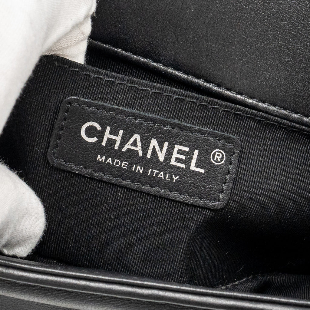 chanel-small-boy-bag-lambskin-black-ruthenium-shw