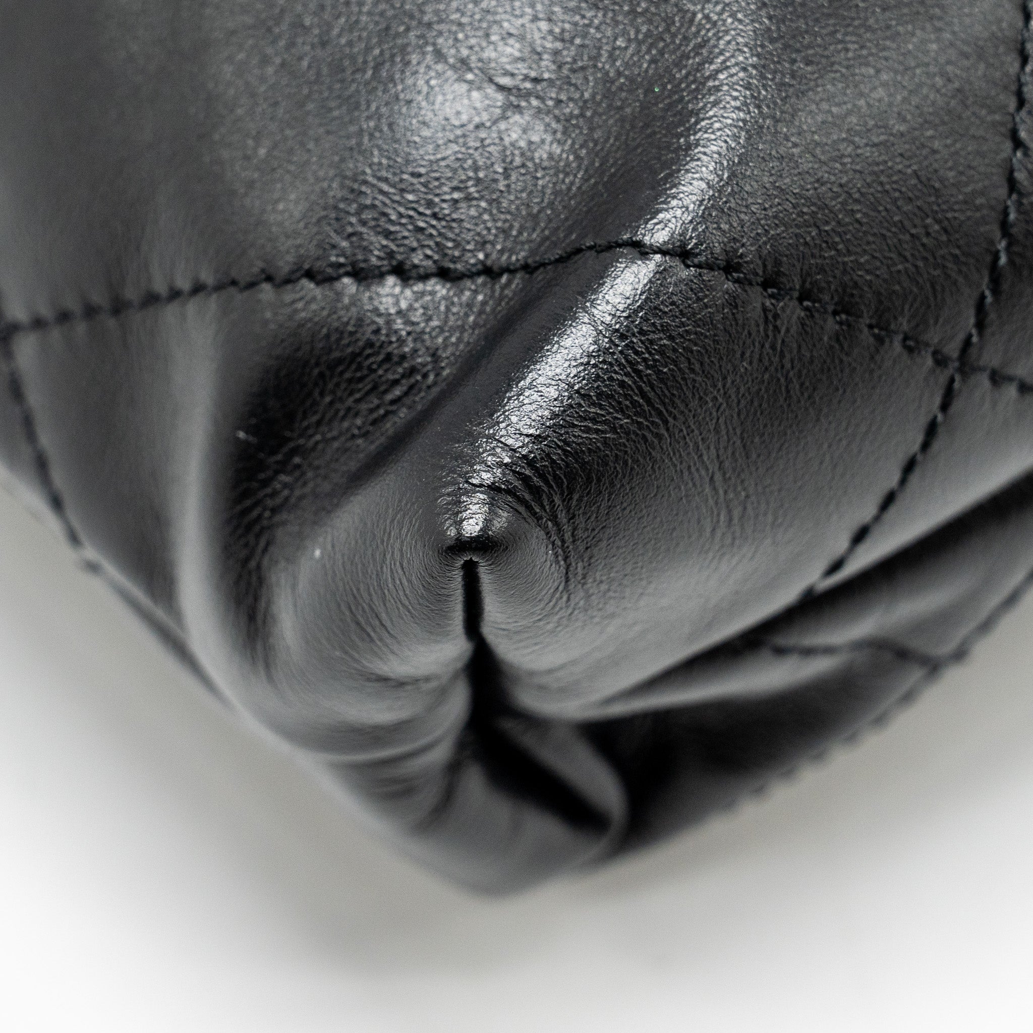 chanel-mini-22-bag-shiny-calfskin-black-shw-microchip-copy