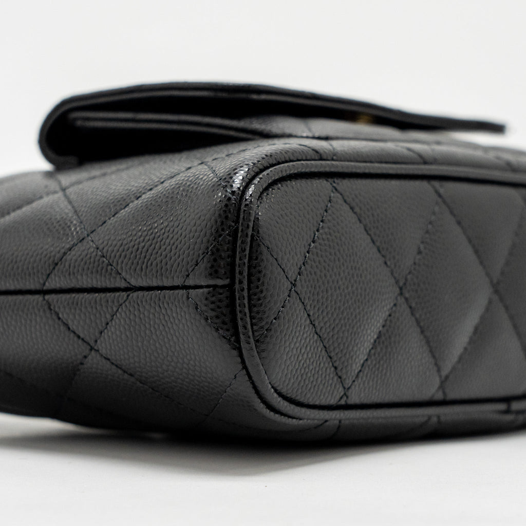 chanel-fold-flap-vanity-clutch-with-chain-caviar-black-ghw-microchip-copy