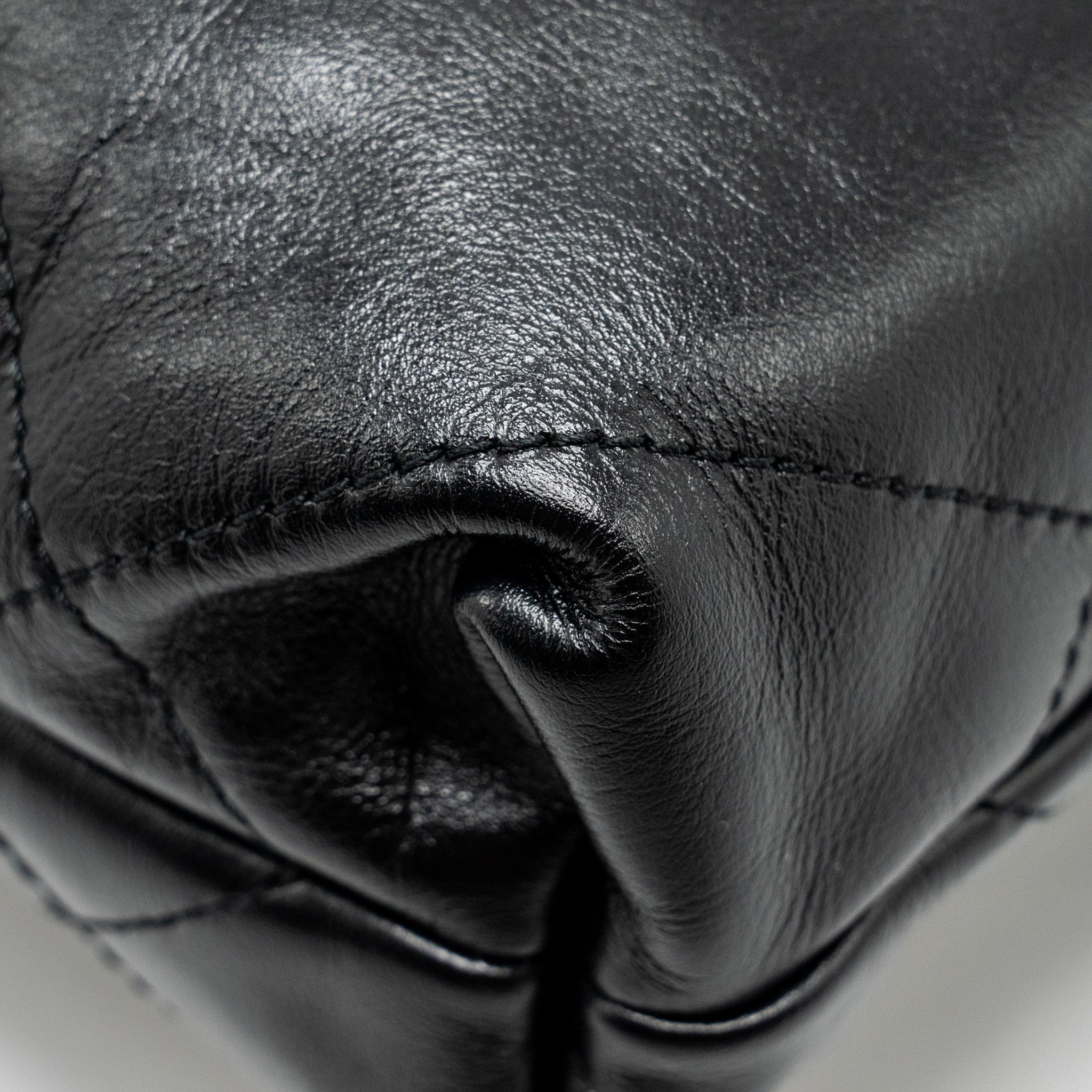 chanel-mini-22-bag-shiny-calfskin-black-shw-microchip-copy