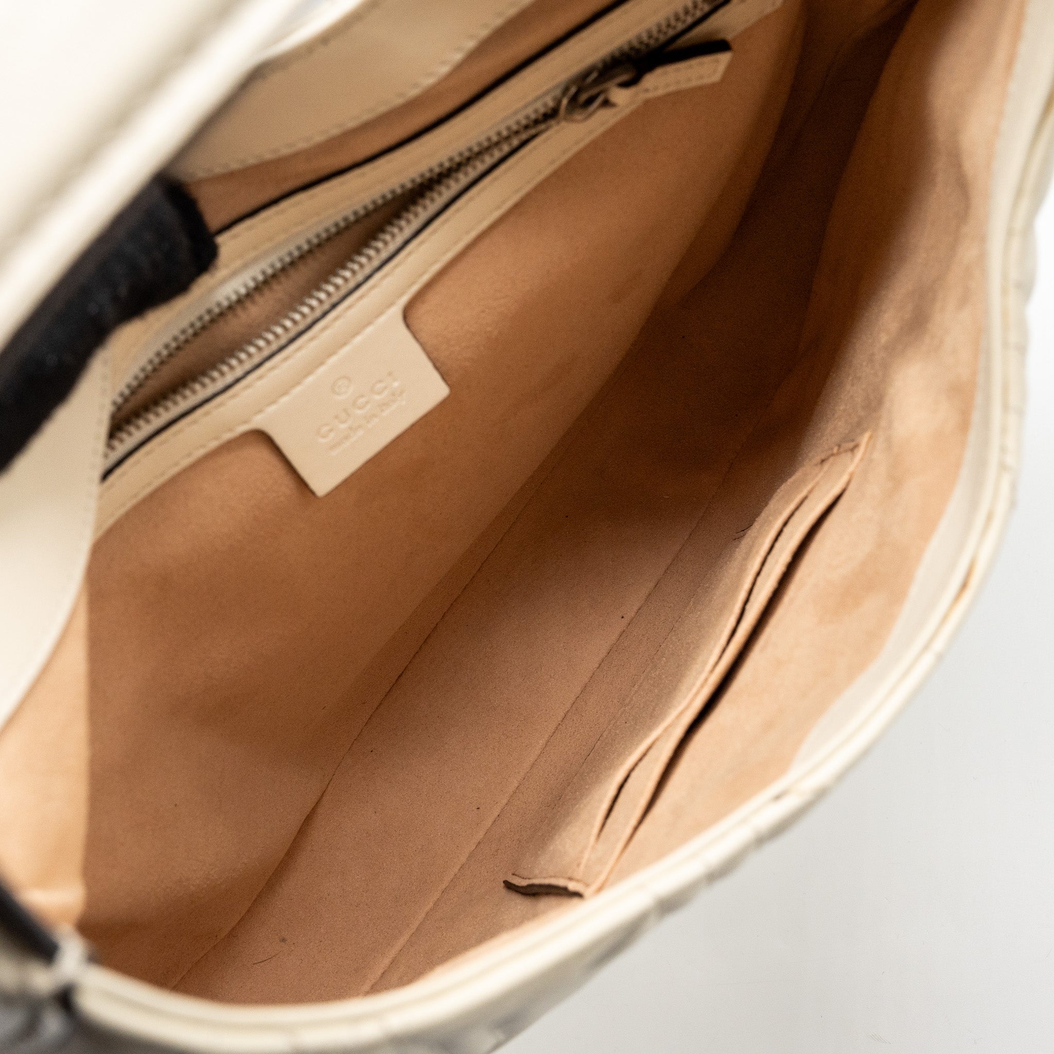 gucci-dionysus-hobo-shoulder-bag-calfskin-white-shw