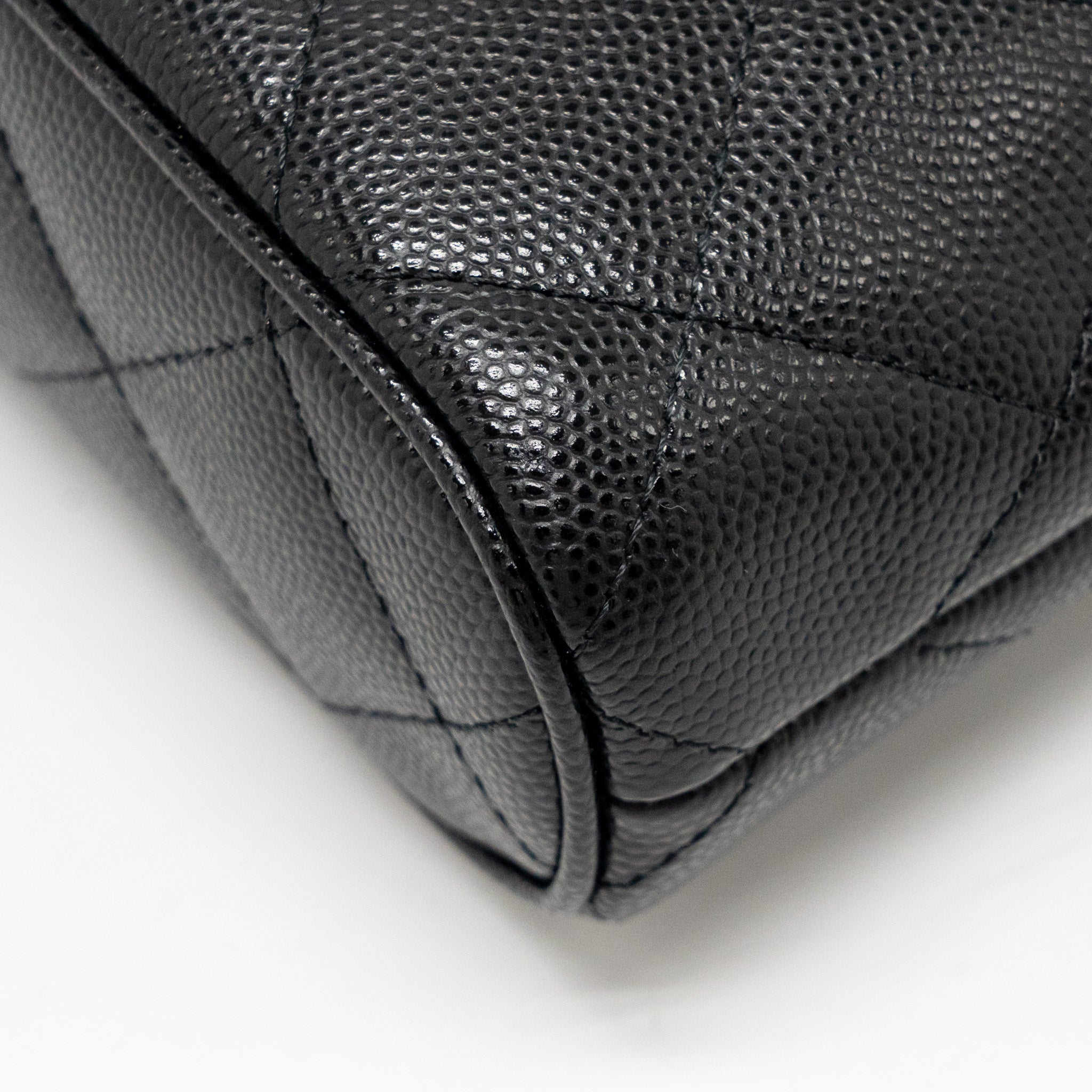 chanel-fold-flap-vanity-clutch-with-chain-caviar-black-ghw-microchip-copy