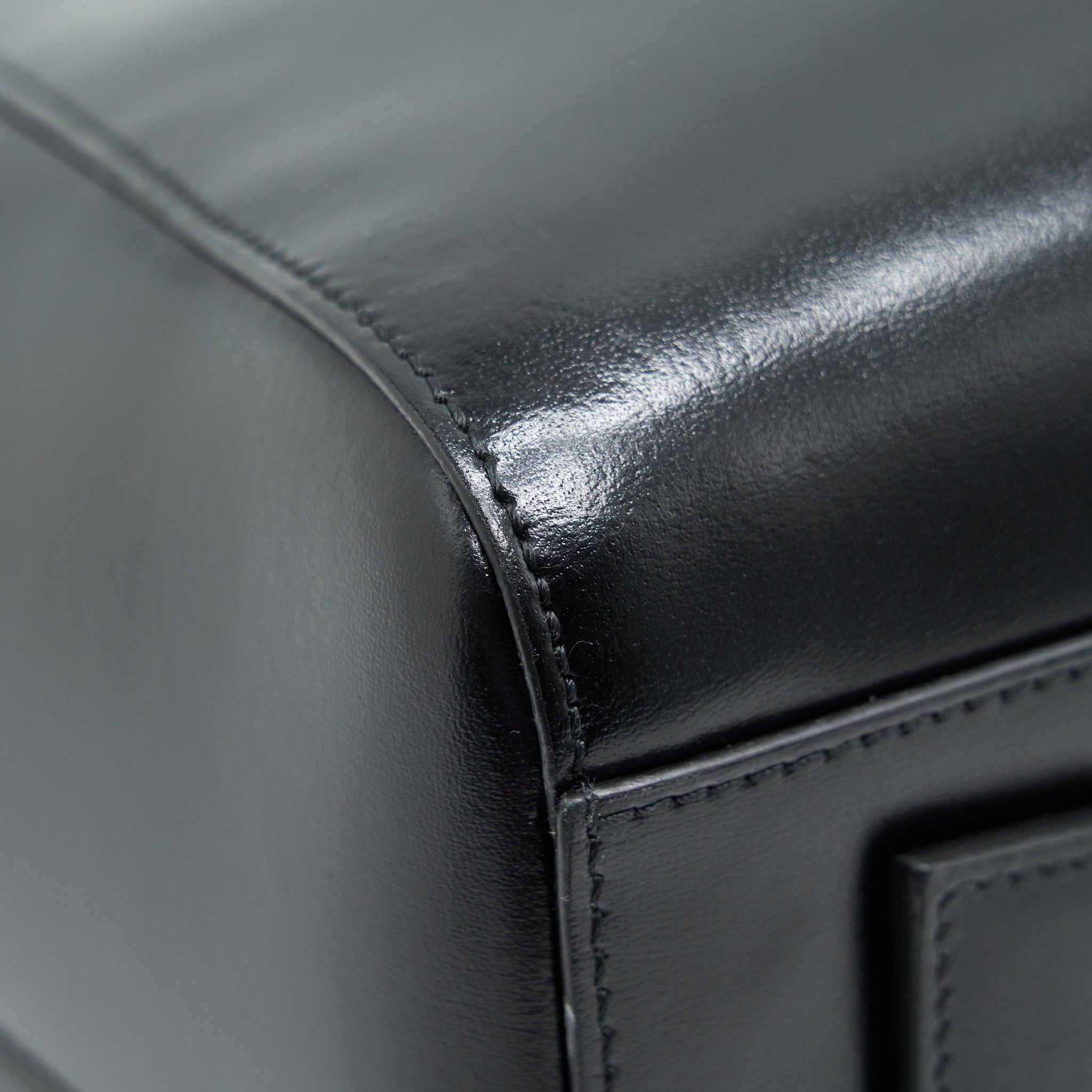 givenchy-antigona-medium-black
