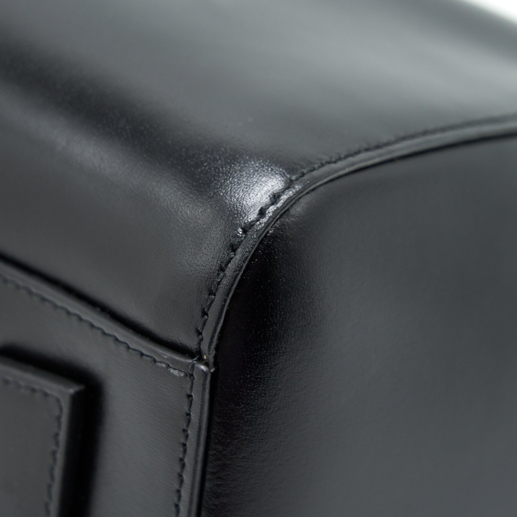 givenchy-antigona-medium-black