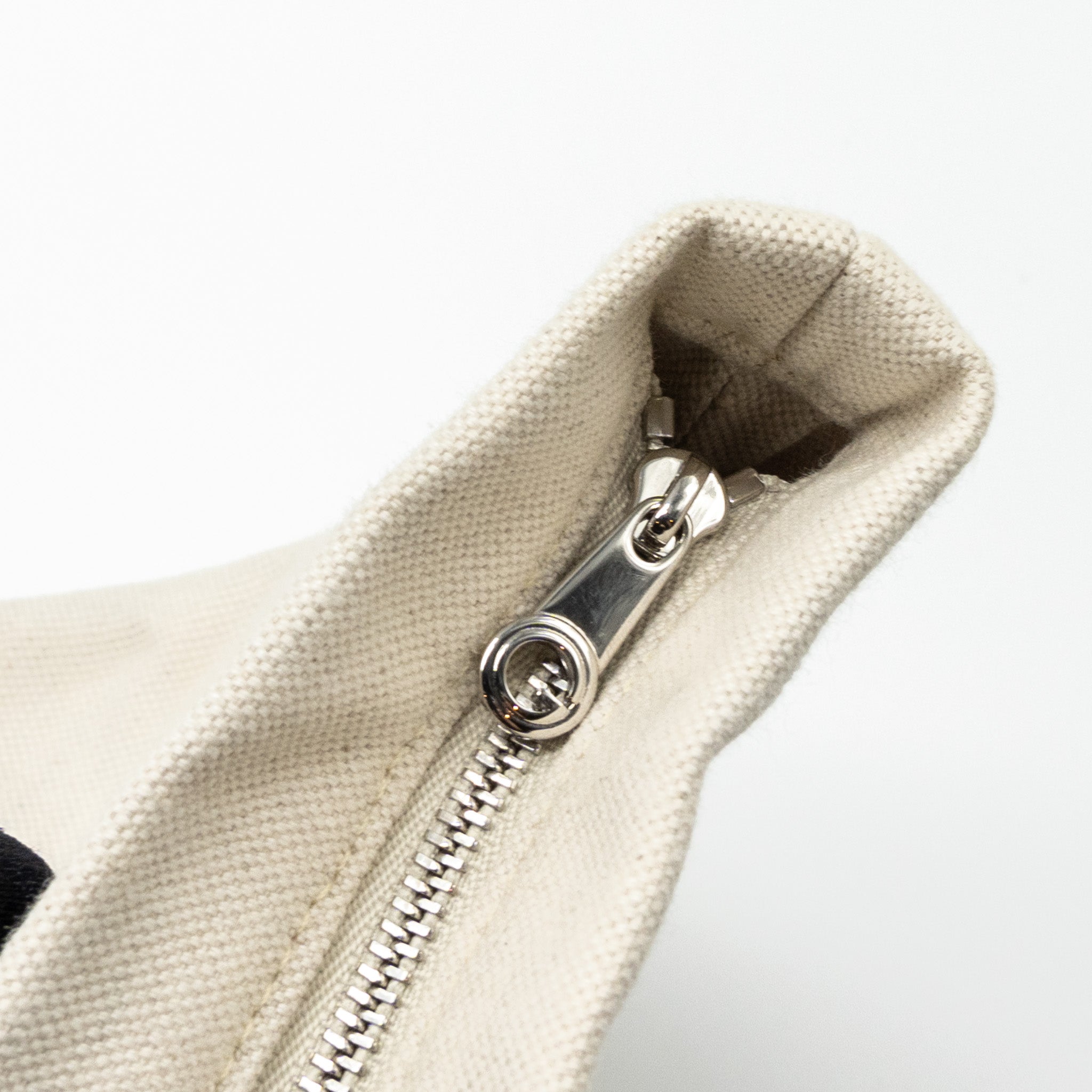 goyard-boheme-hobo-bag-canvas-calfskin-black-tan-shw-with-necessaire-bag-ecru