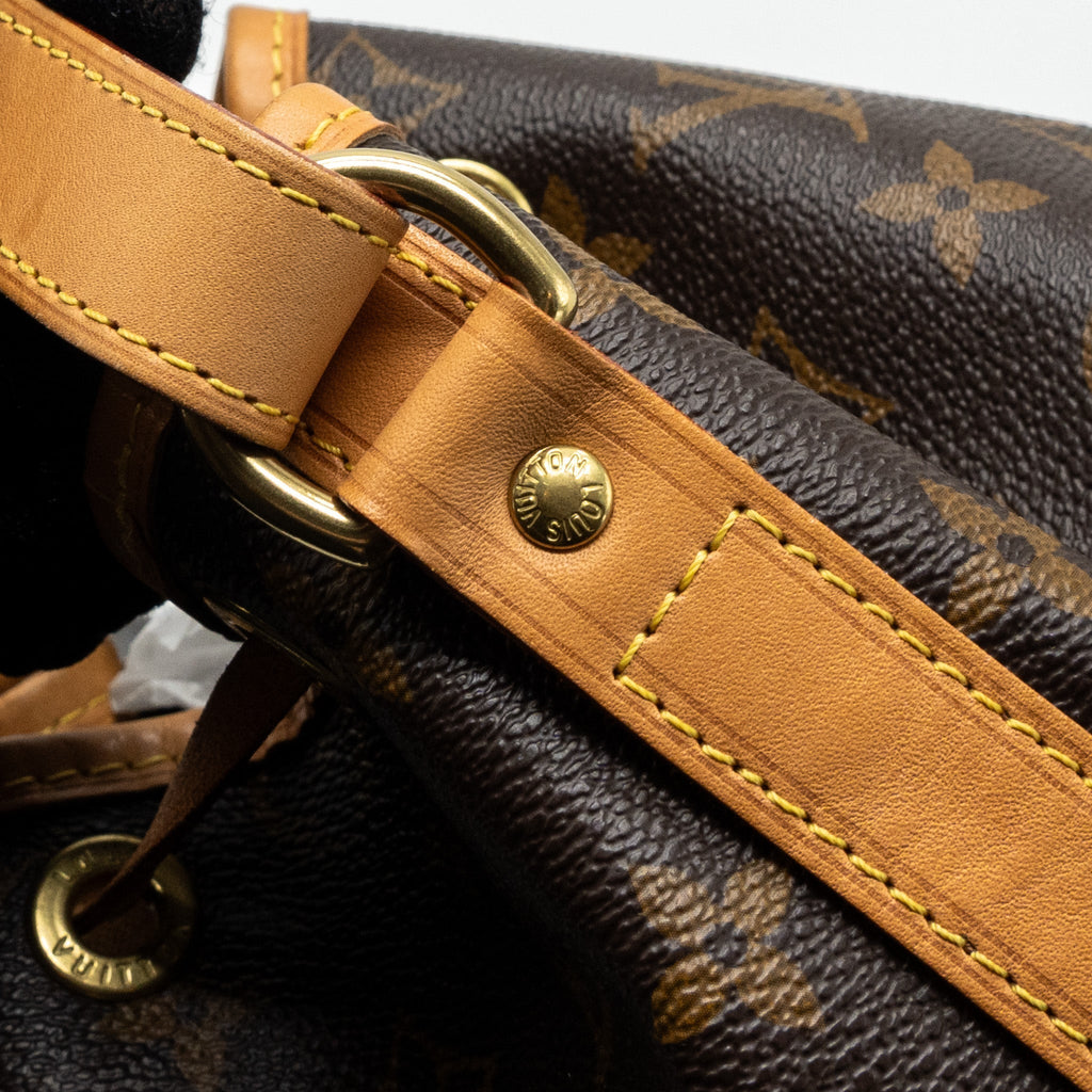 louis-vuitton-petit-noe-monogram-canvas-ghw-5