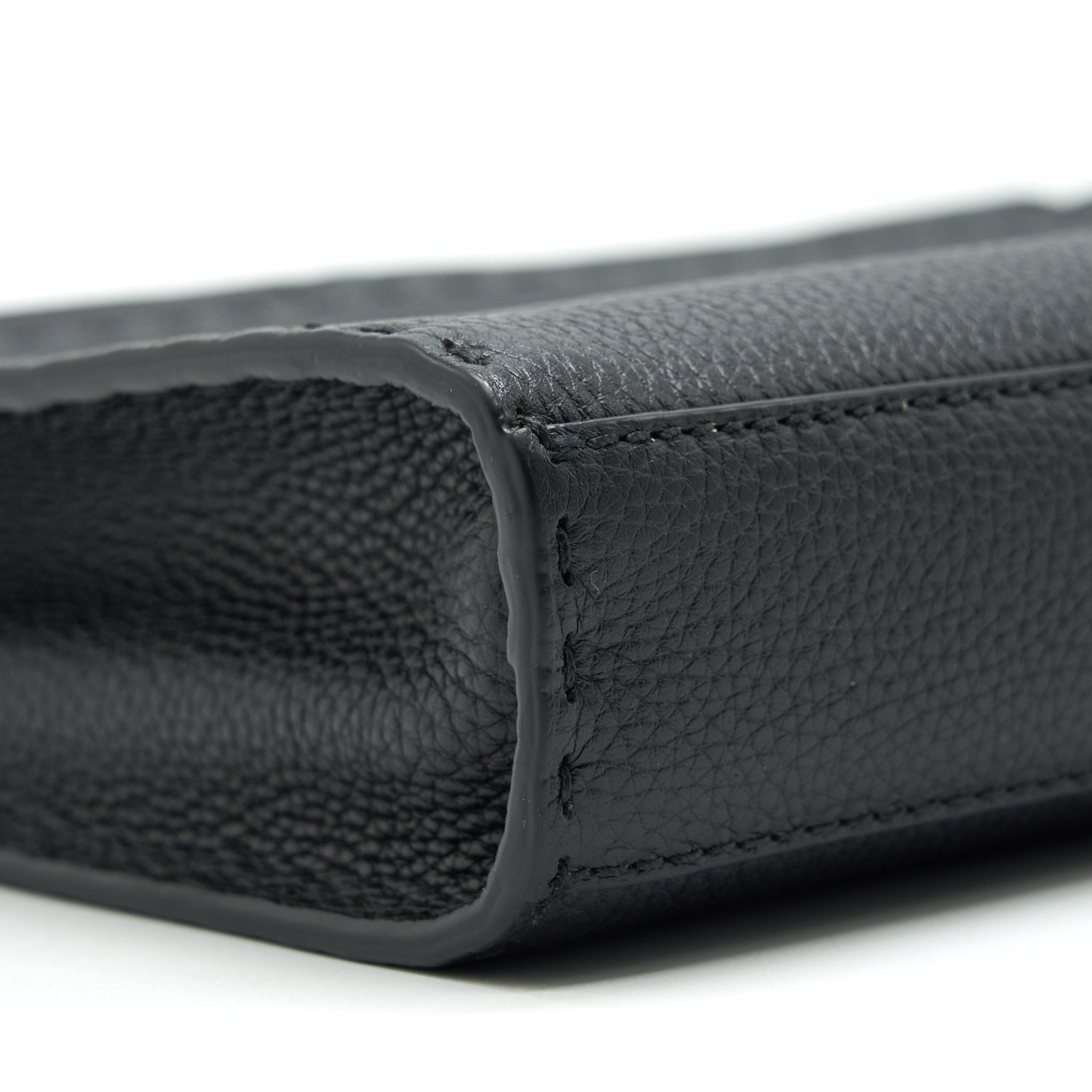 fendi-peekaboo-iconic-fit-mini-black-with-shw