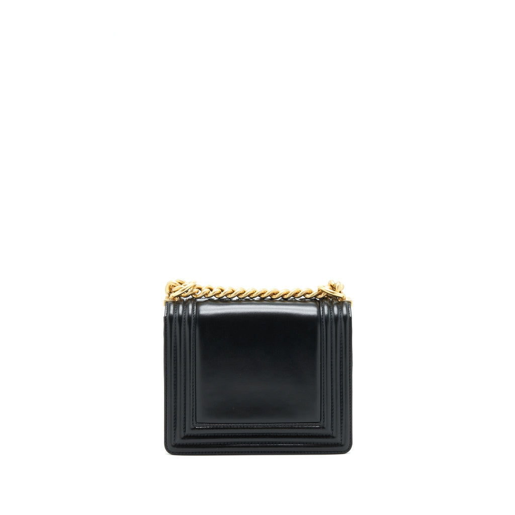 chanel-22p-mini-boy-chain-handbag-calfskin-black-ghw