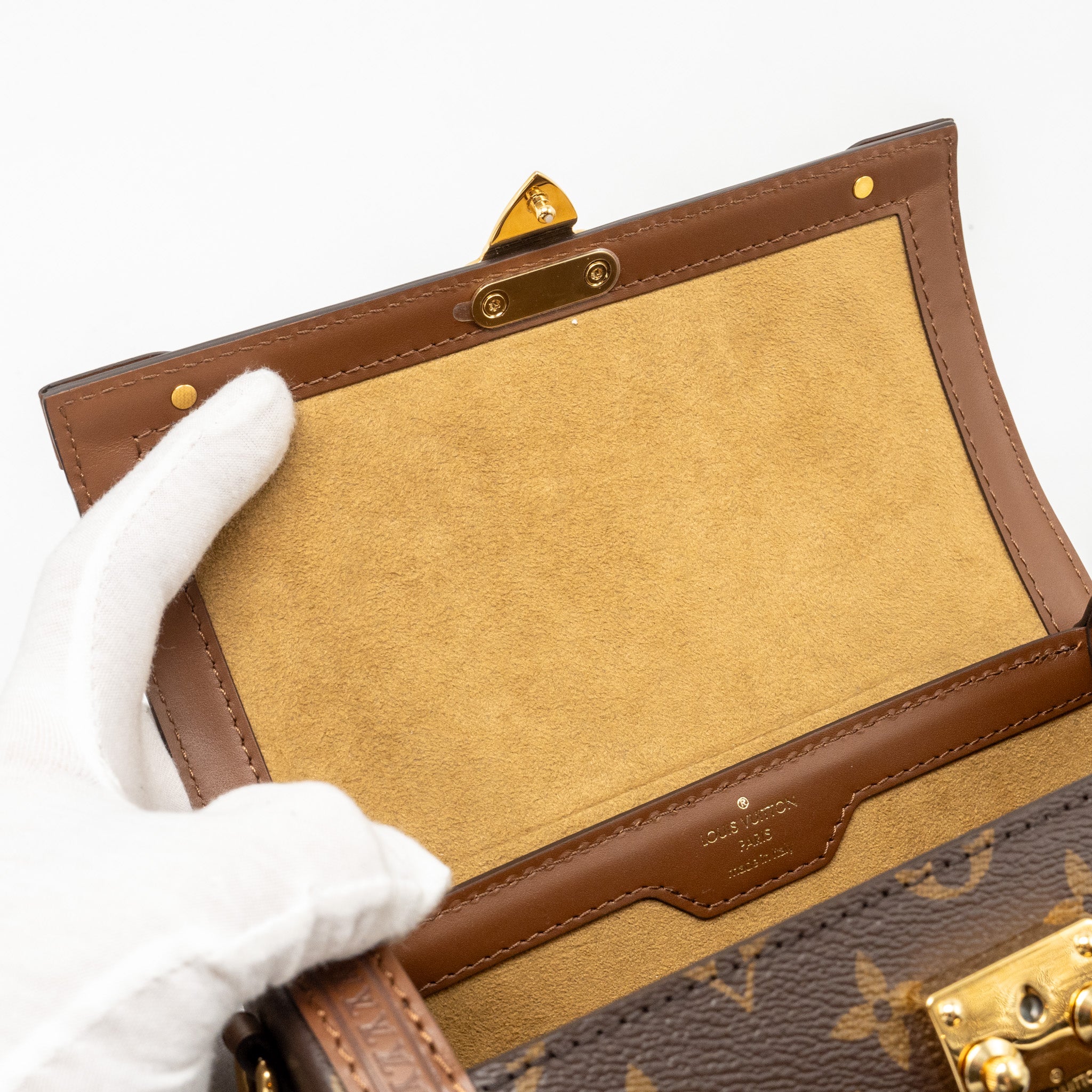 louis-vuitton-papillon-trunk-monogram-canvas-ghw-copy-1