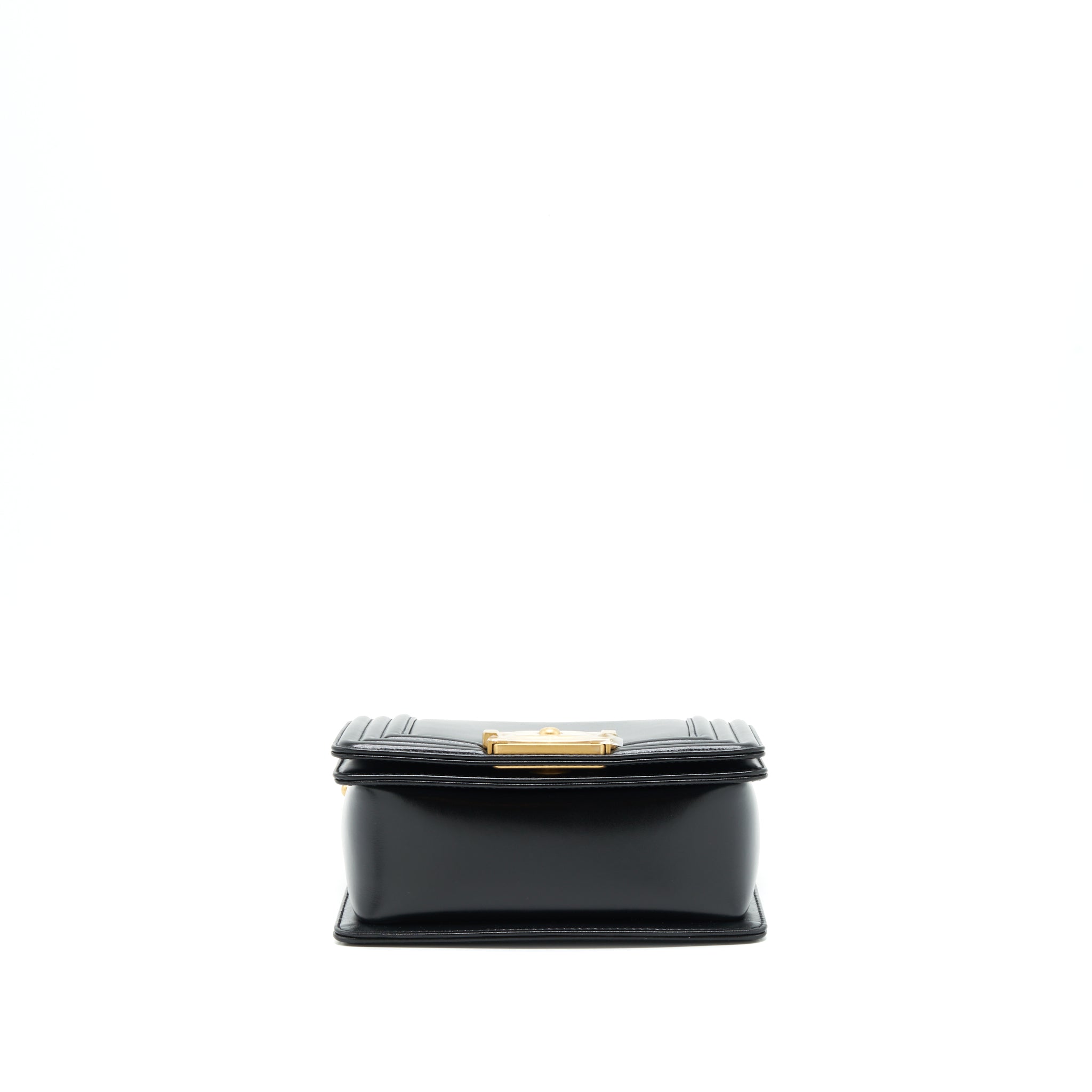chanel-22p-mini-boy-chain-handbag-calfskin-black-ghw