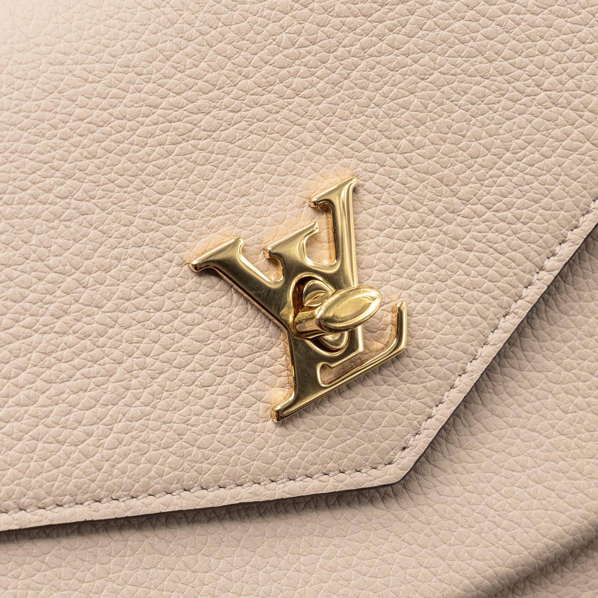 louis-vuitton-mylockme-chain-pochette-calfskin-greige-beige-ghw