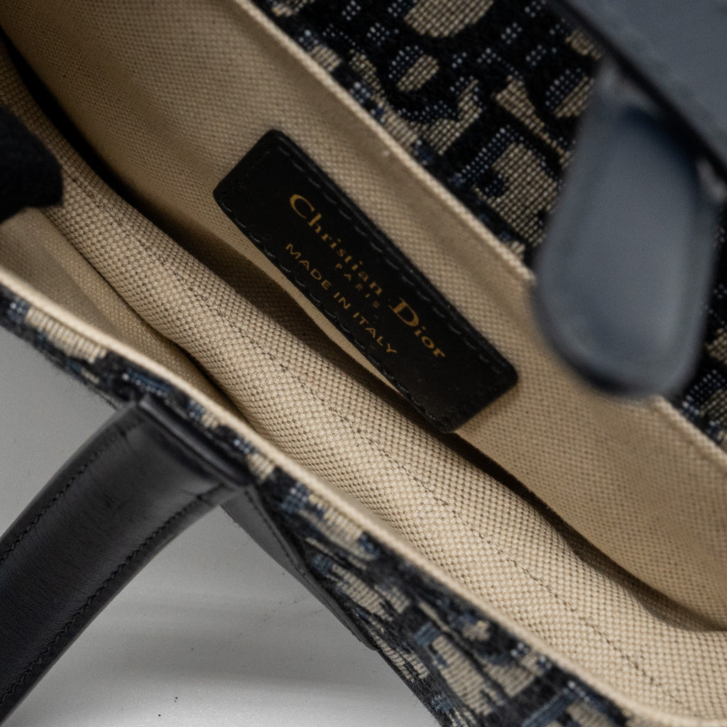 dior-mini-saddle-bag-blue-oblique-jacquard-ghw-1